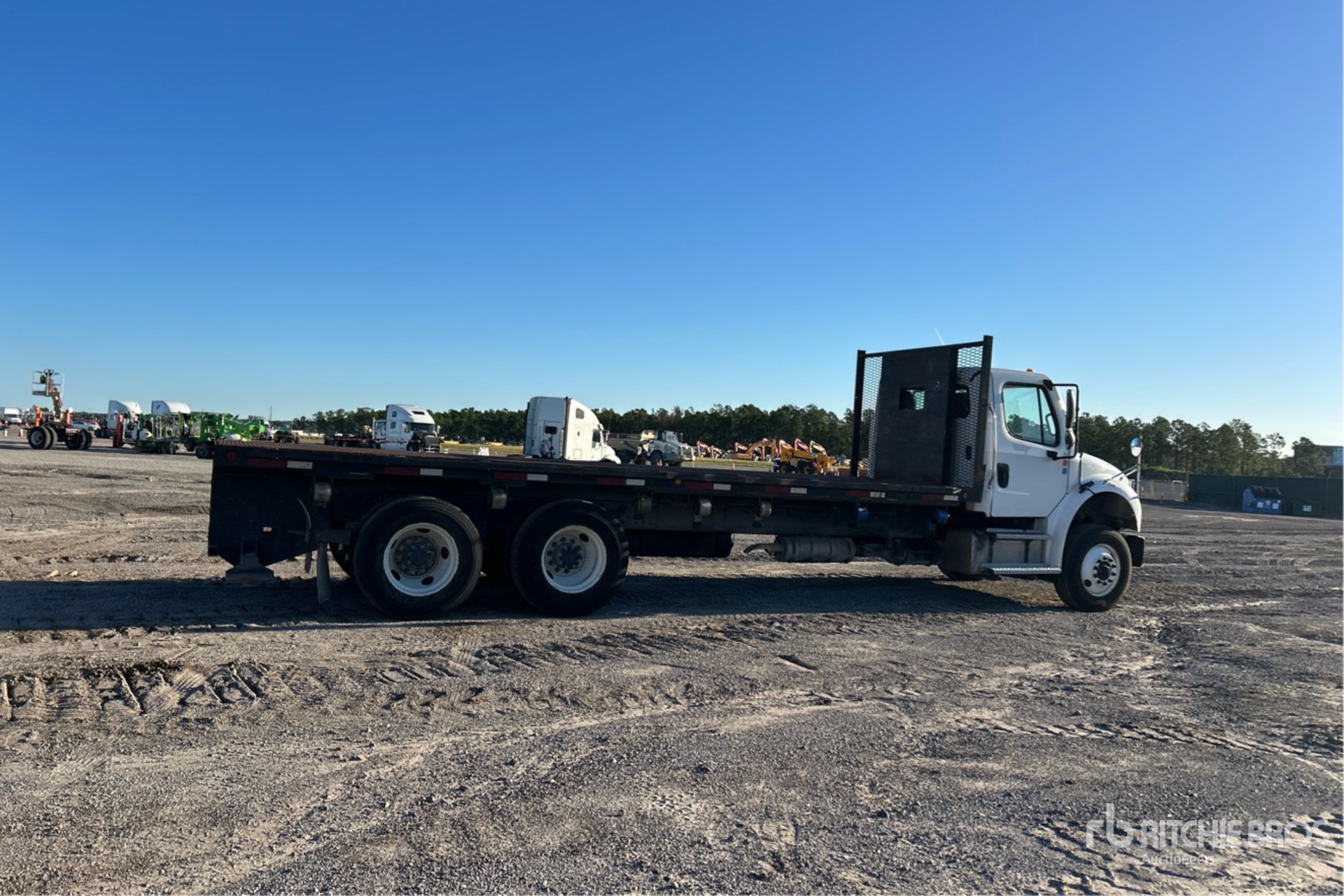 General Appearance with Image, coin arrière droit