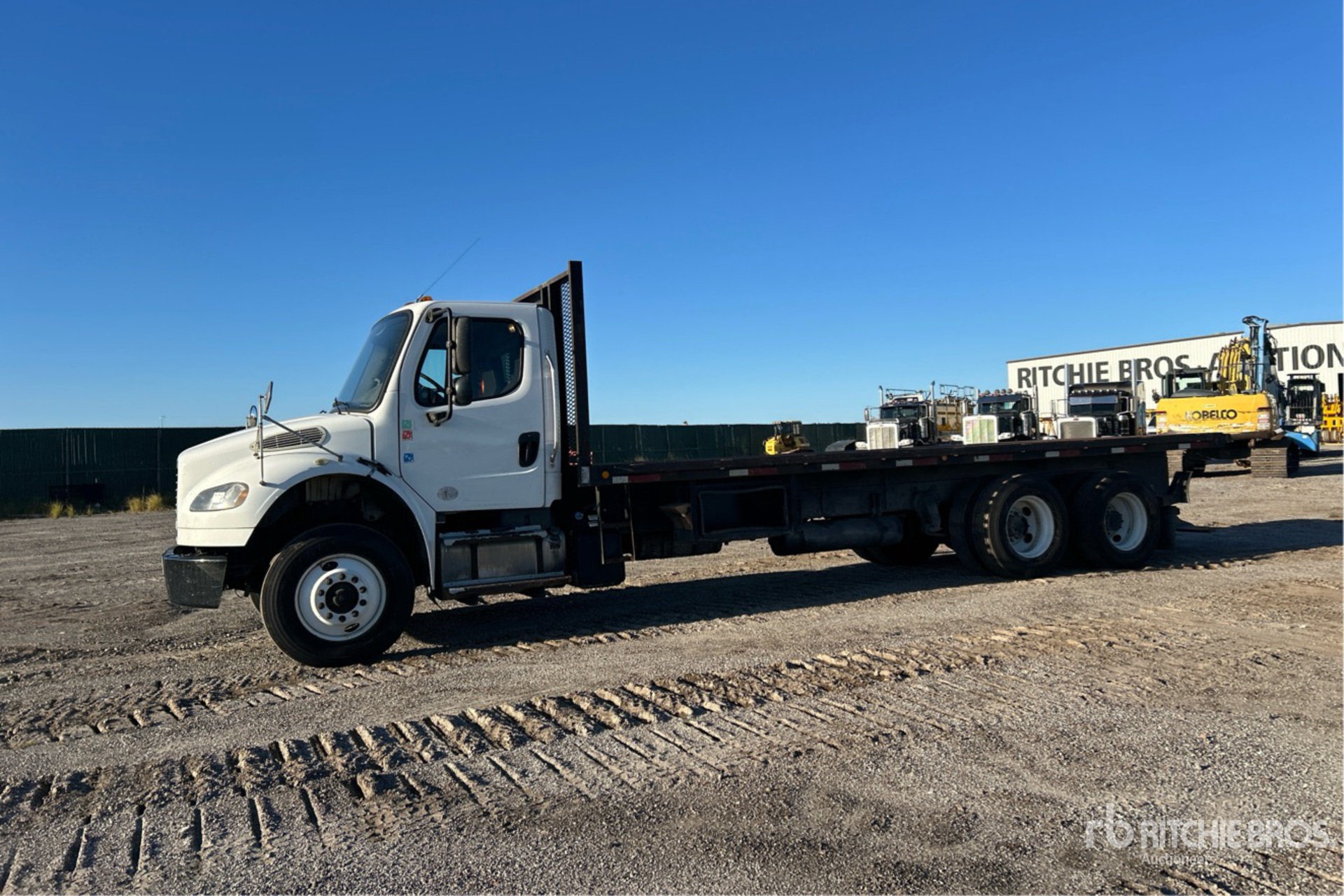 General Appearance with Image, coin avant gauche