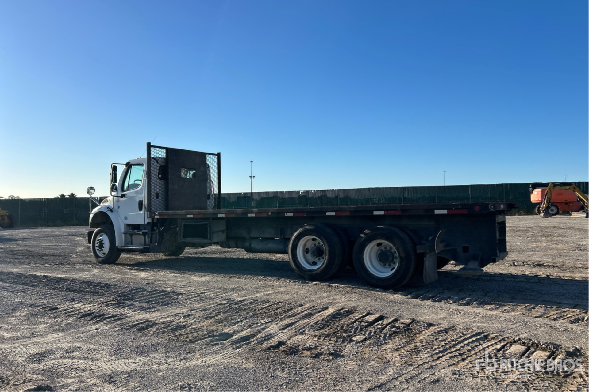 General Appearance with Image, coin arrière gauche