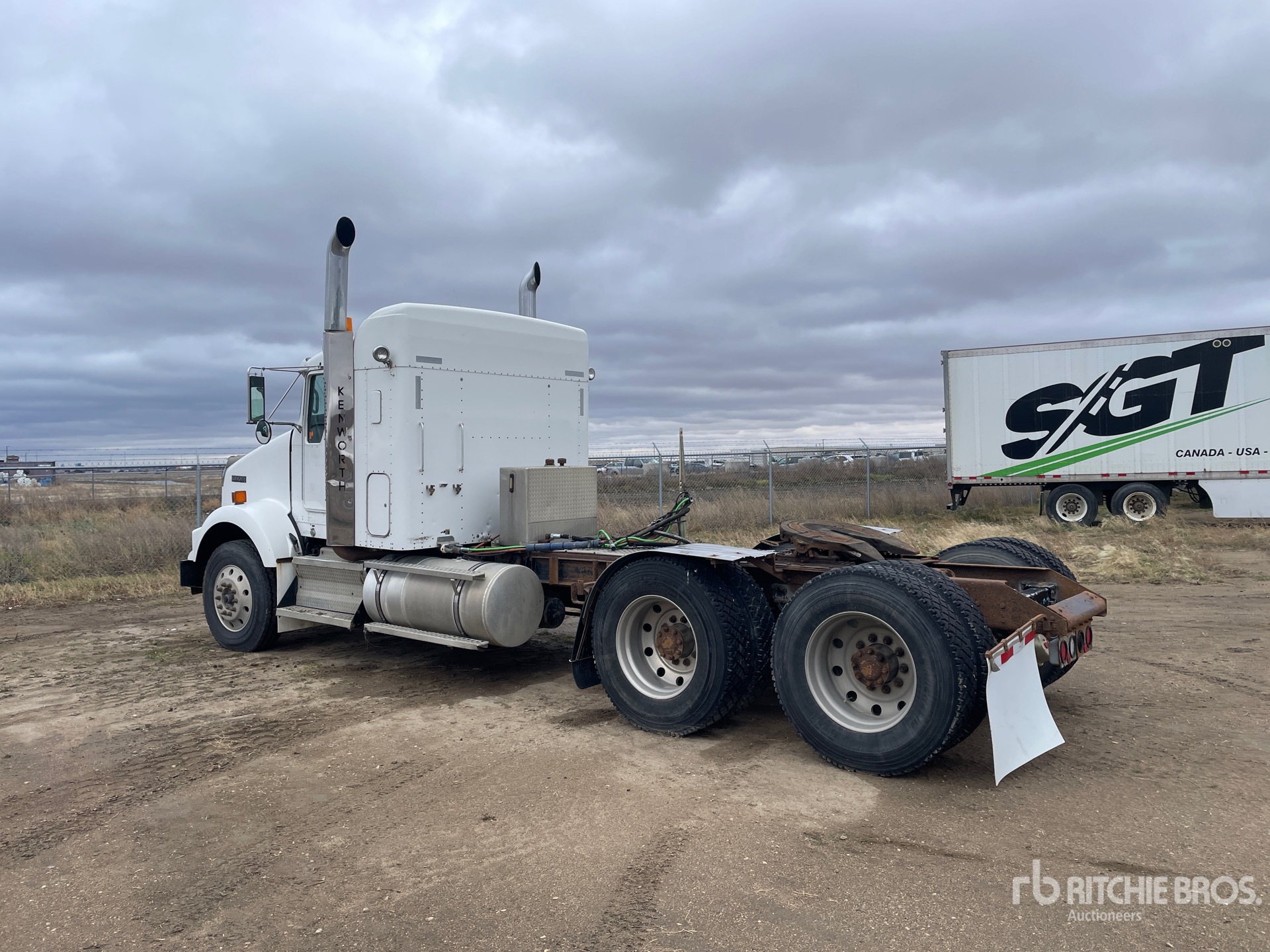 Aspect général with Image, coin arrière gauche