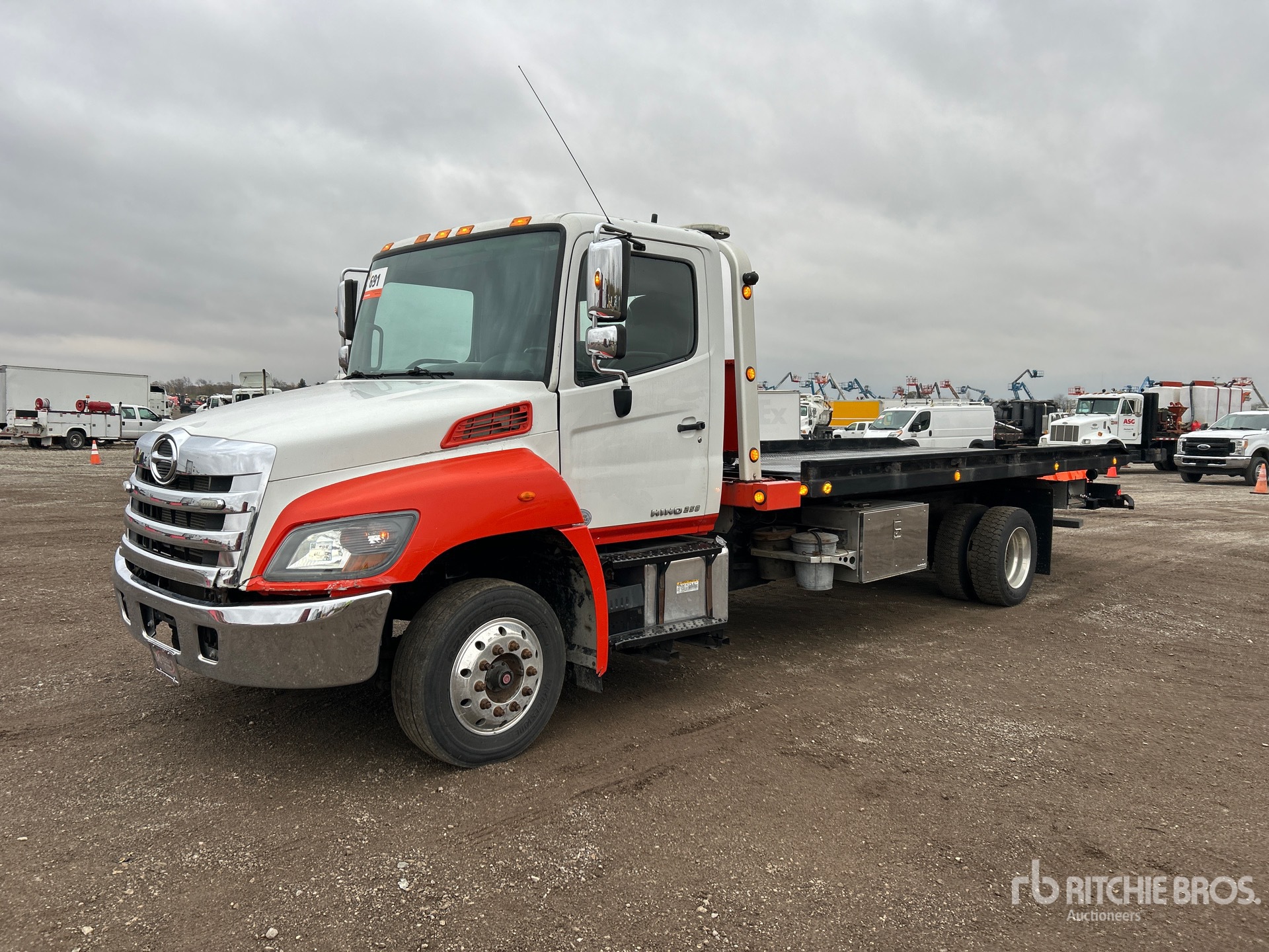 General Appearance with Picture, Left Front Corner