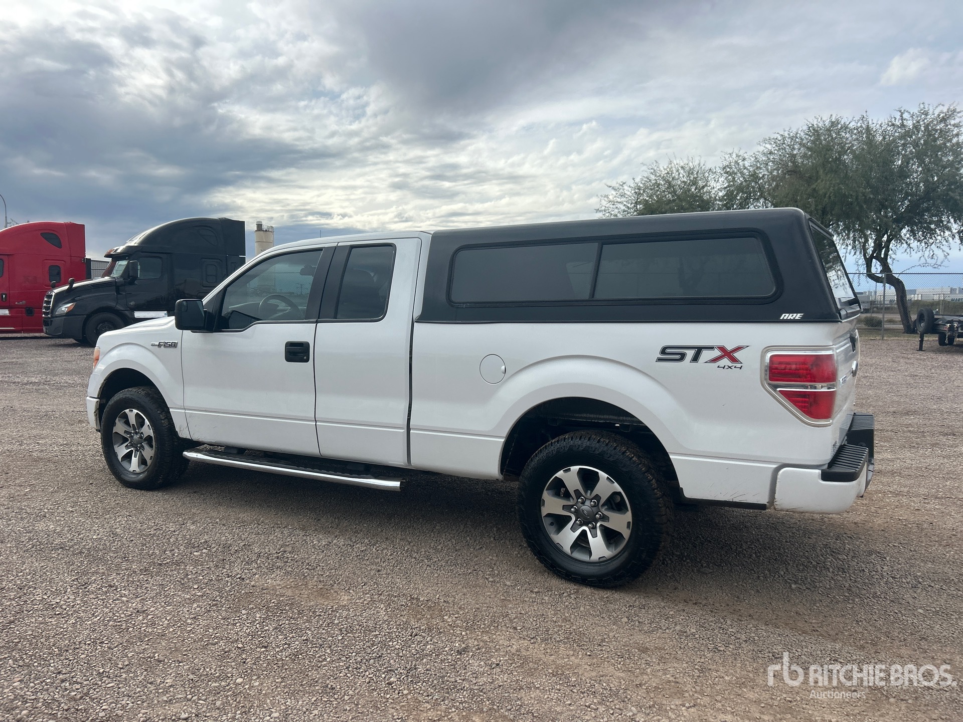 General Appearance with Picture, Left Rear Corner