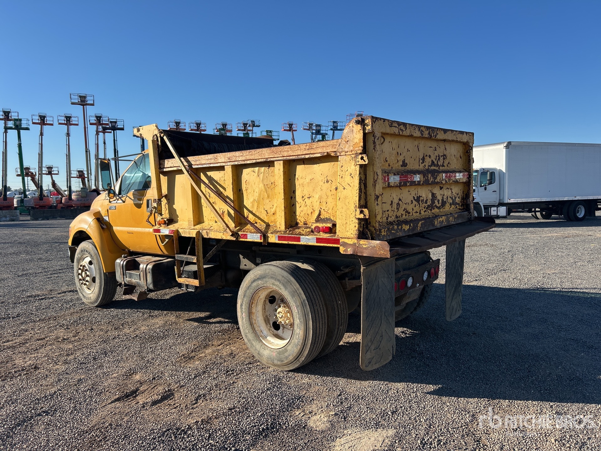 General Appearance with Foto, angolo posteriore sinistro