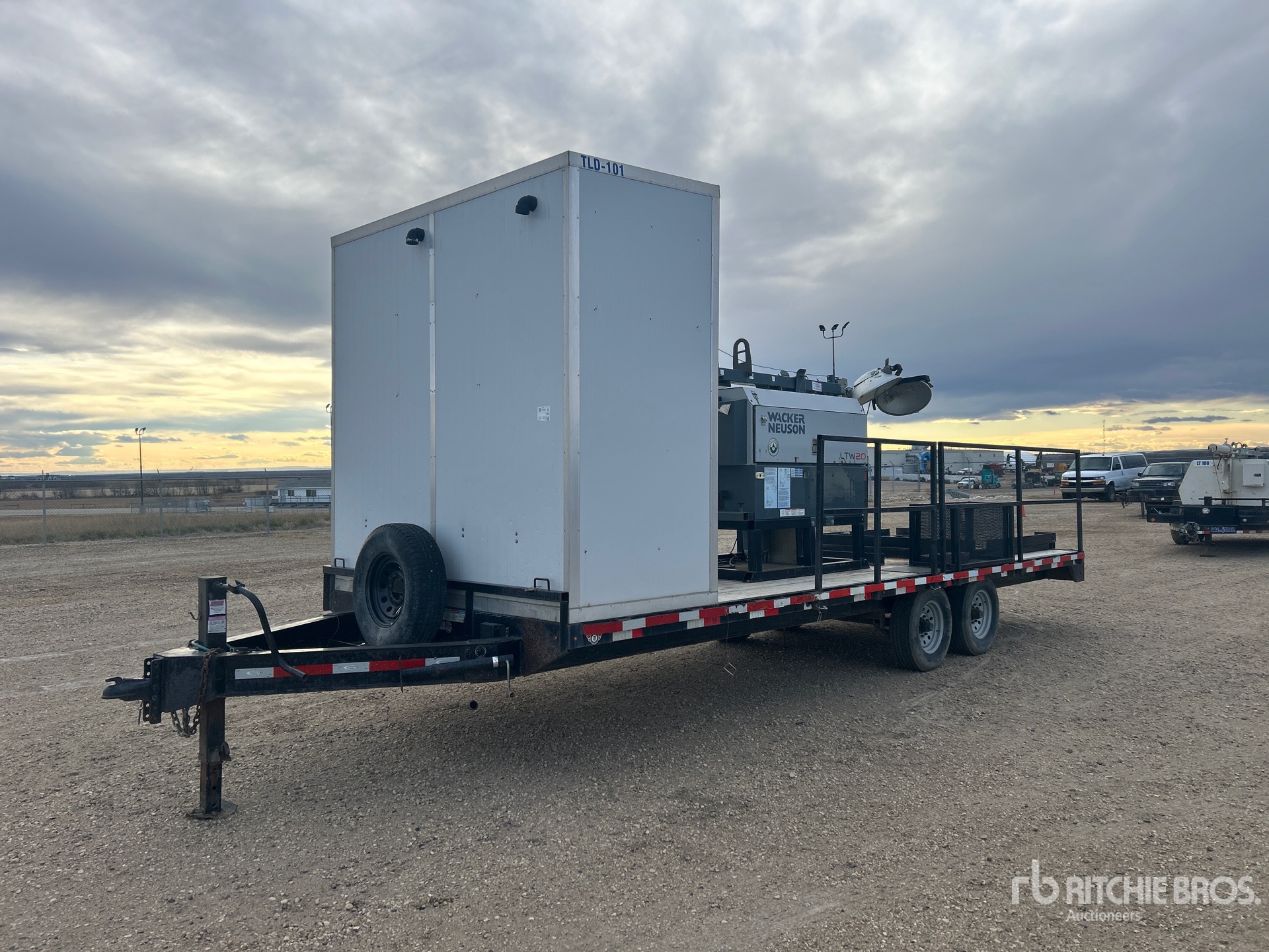 General Appearance with Picture, Left Front Corner