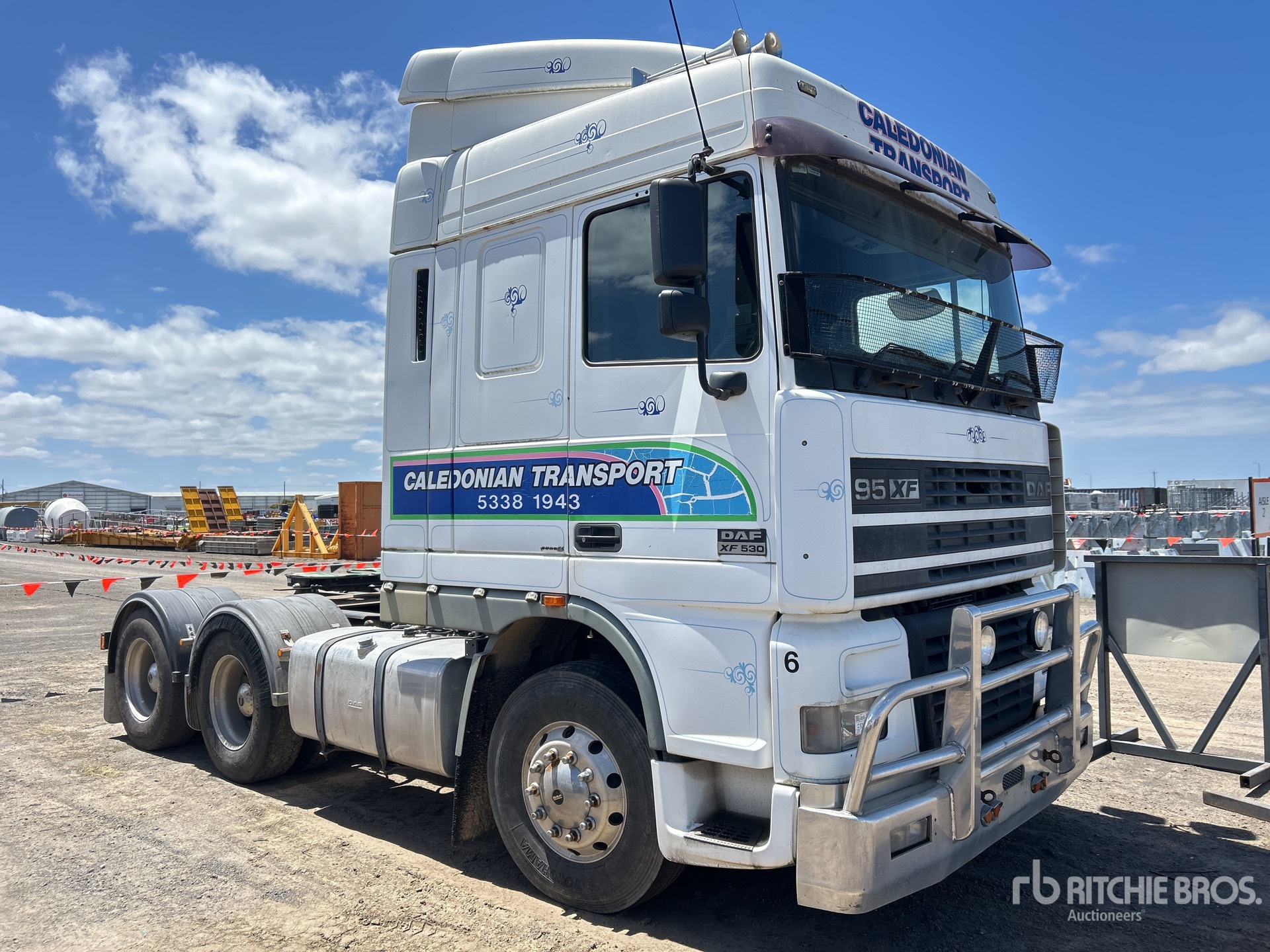 General Appearance with Imagen: esquina delantera izquierda