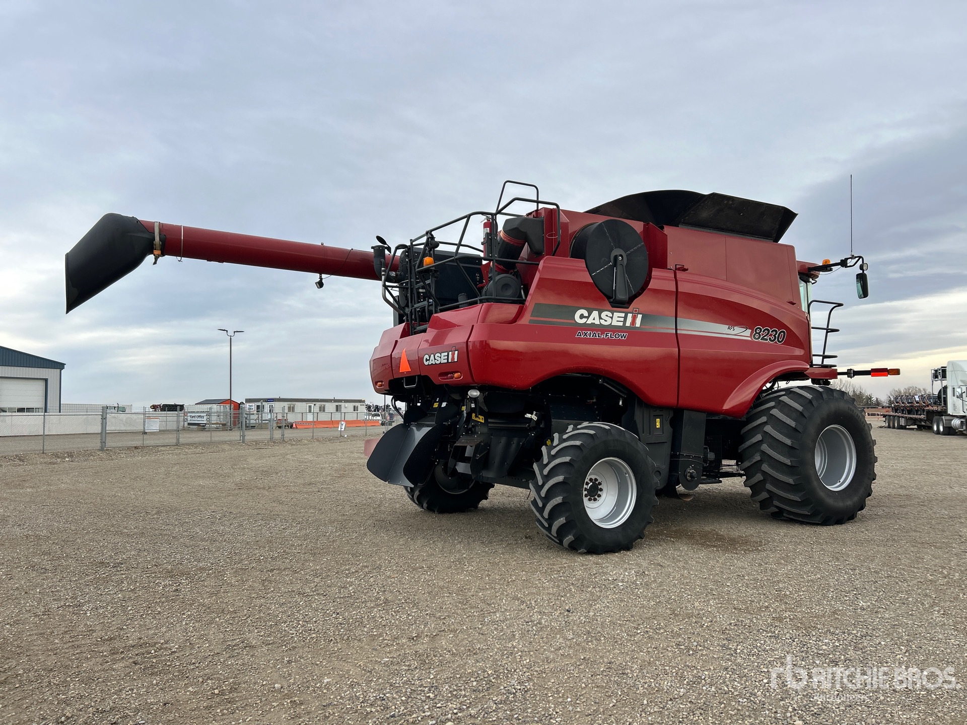 General Appearance with Foto, angolo anteriore sinistro