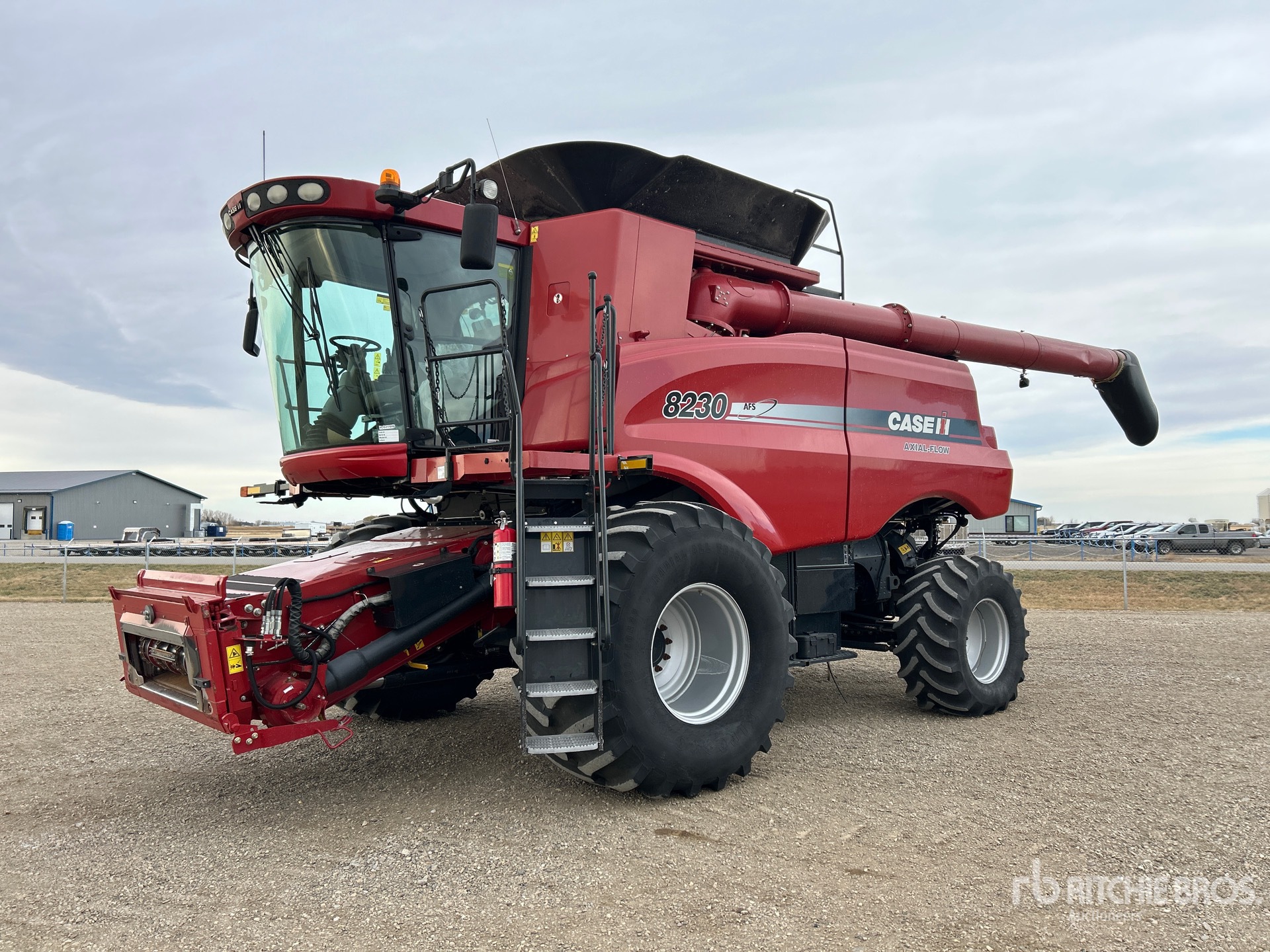 General Appearance with Foto, angolo anteriore sinistro