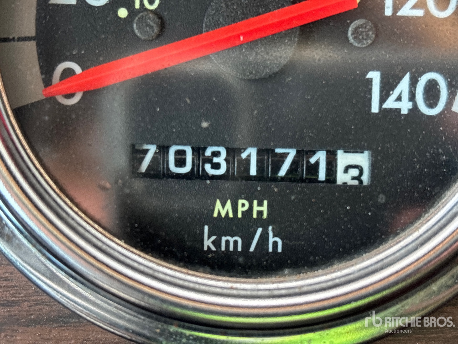 General Appearance with Hour Meter / Odometer