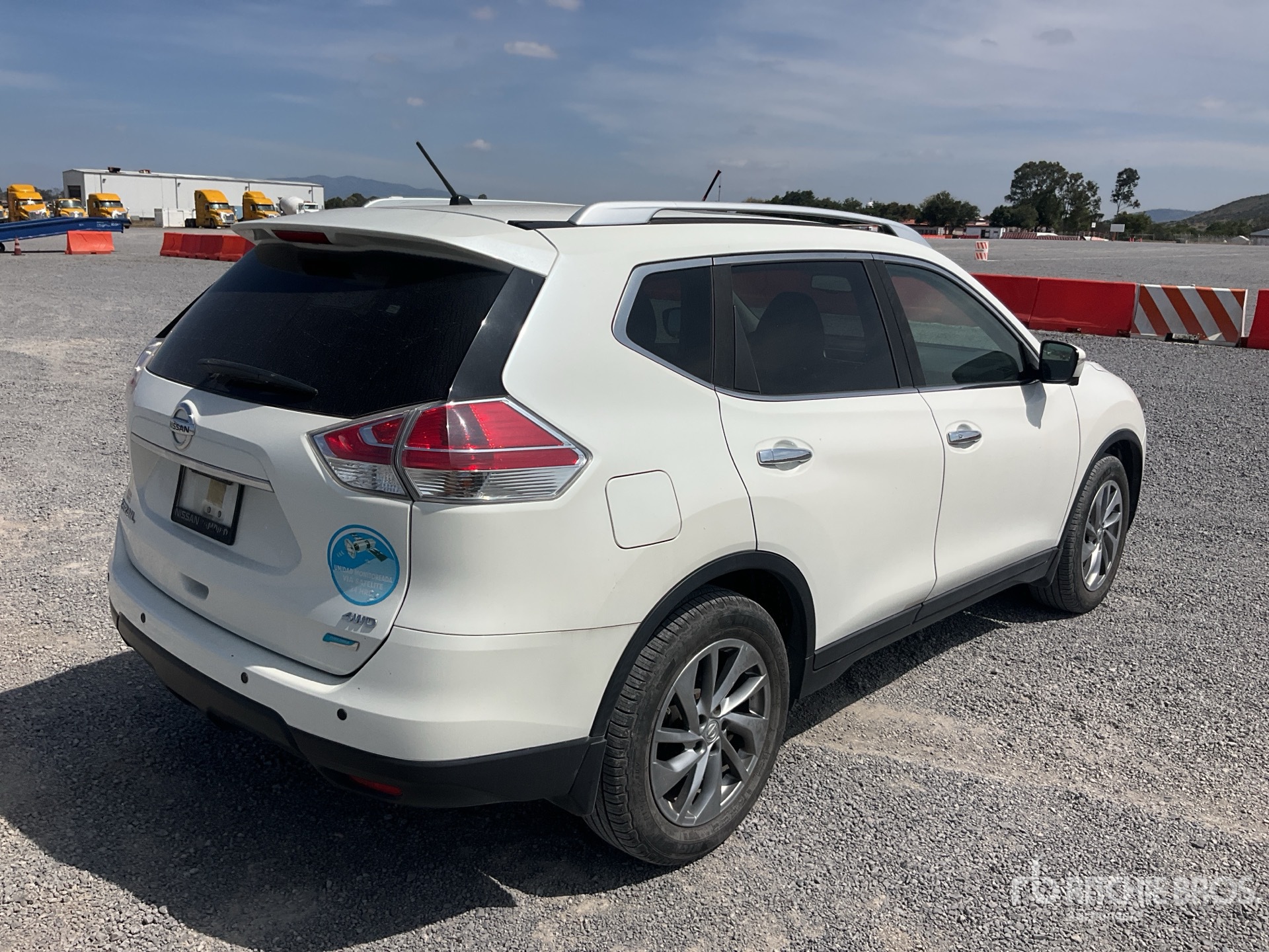 General Appearance with Picture, Right Rear Corner
