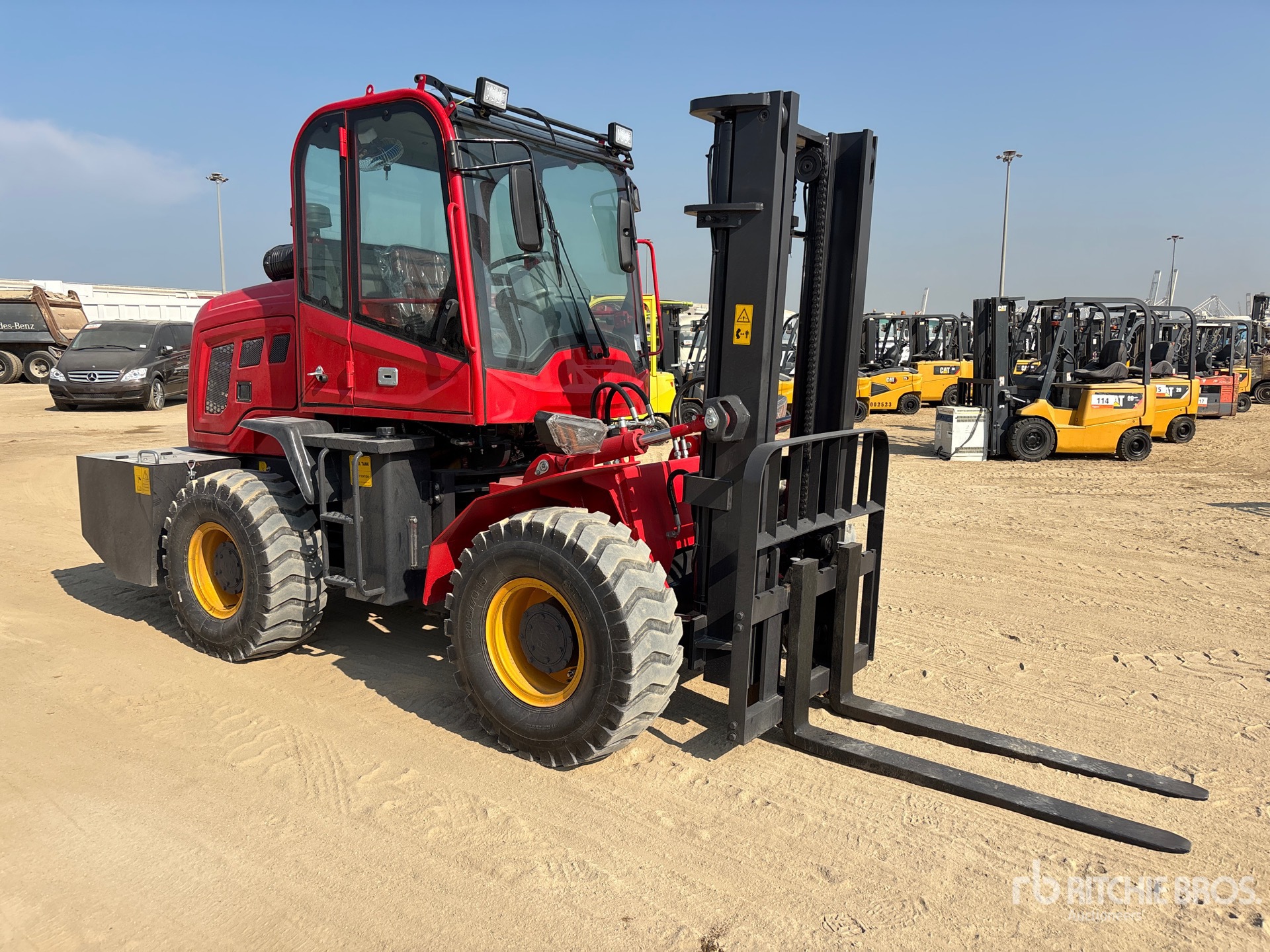 General Appearance with Picture, Right Front Corner