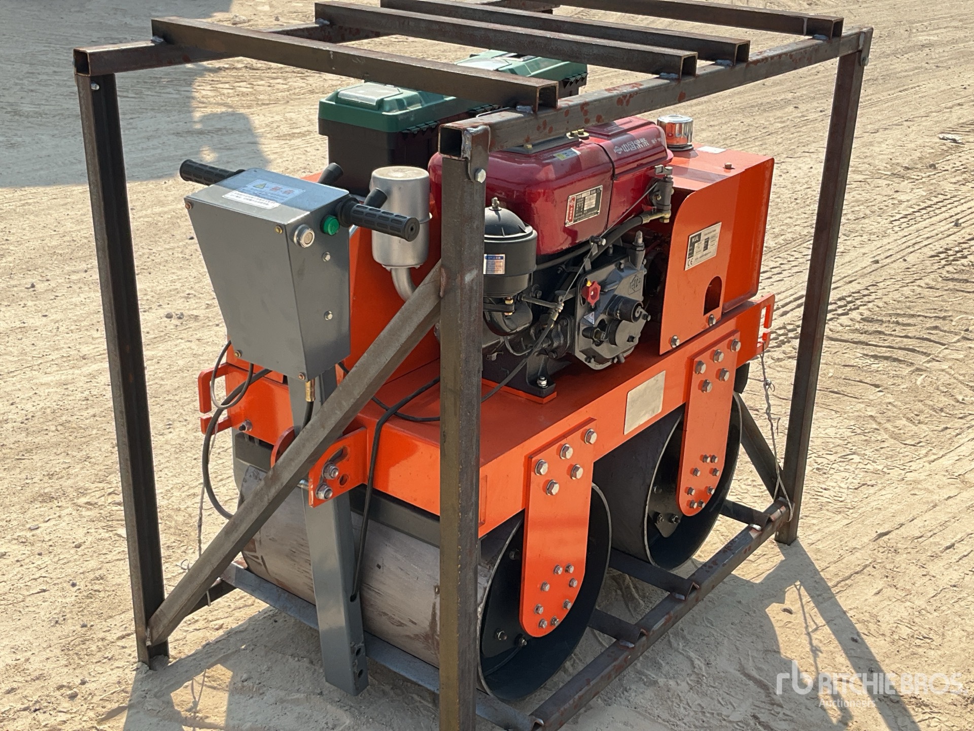 General Appearance with Foto, angolo anteriore sinistro