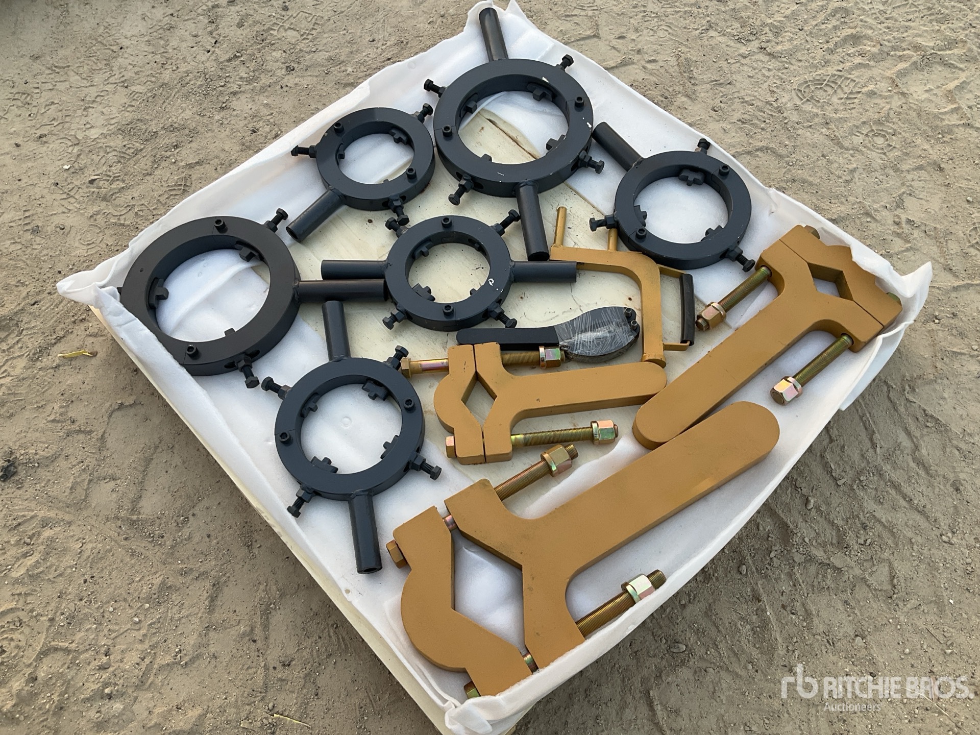 Aspect général with Image, coin arrière droit