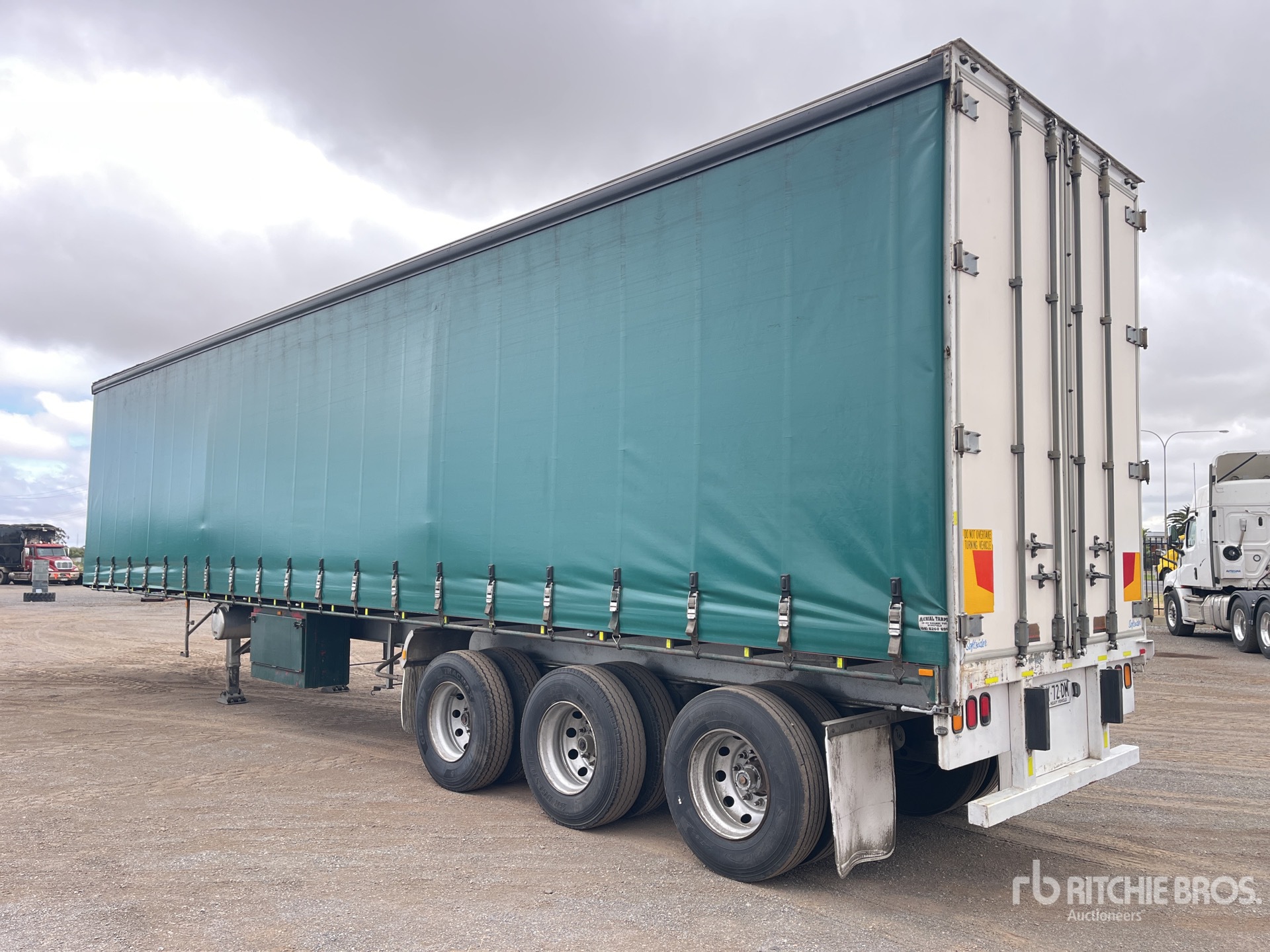 General Appearance with Picture, Left Rear Corner