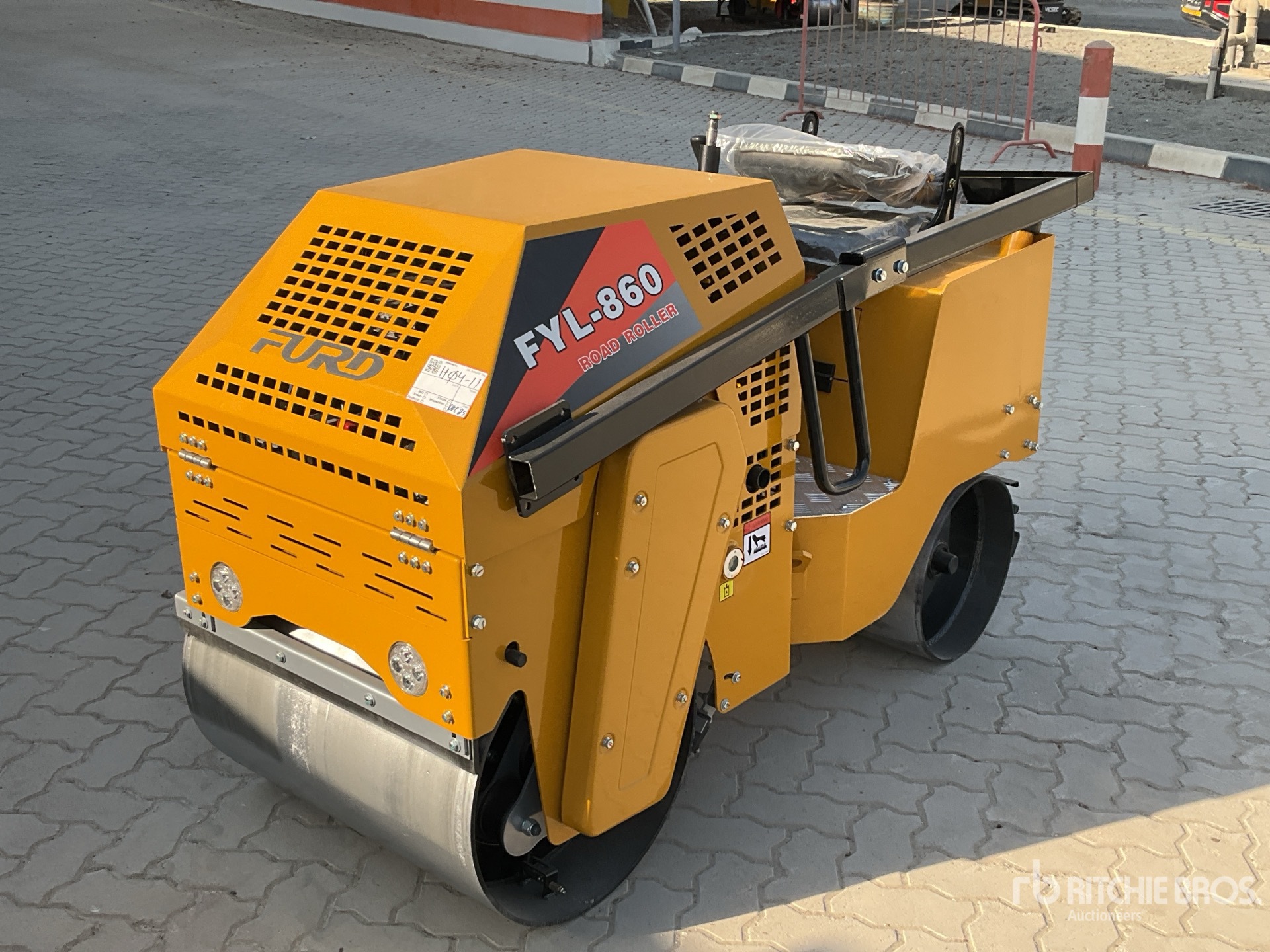 General Appearance with Picture, Left Front Corner