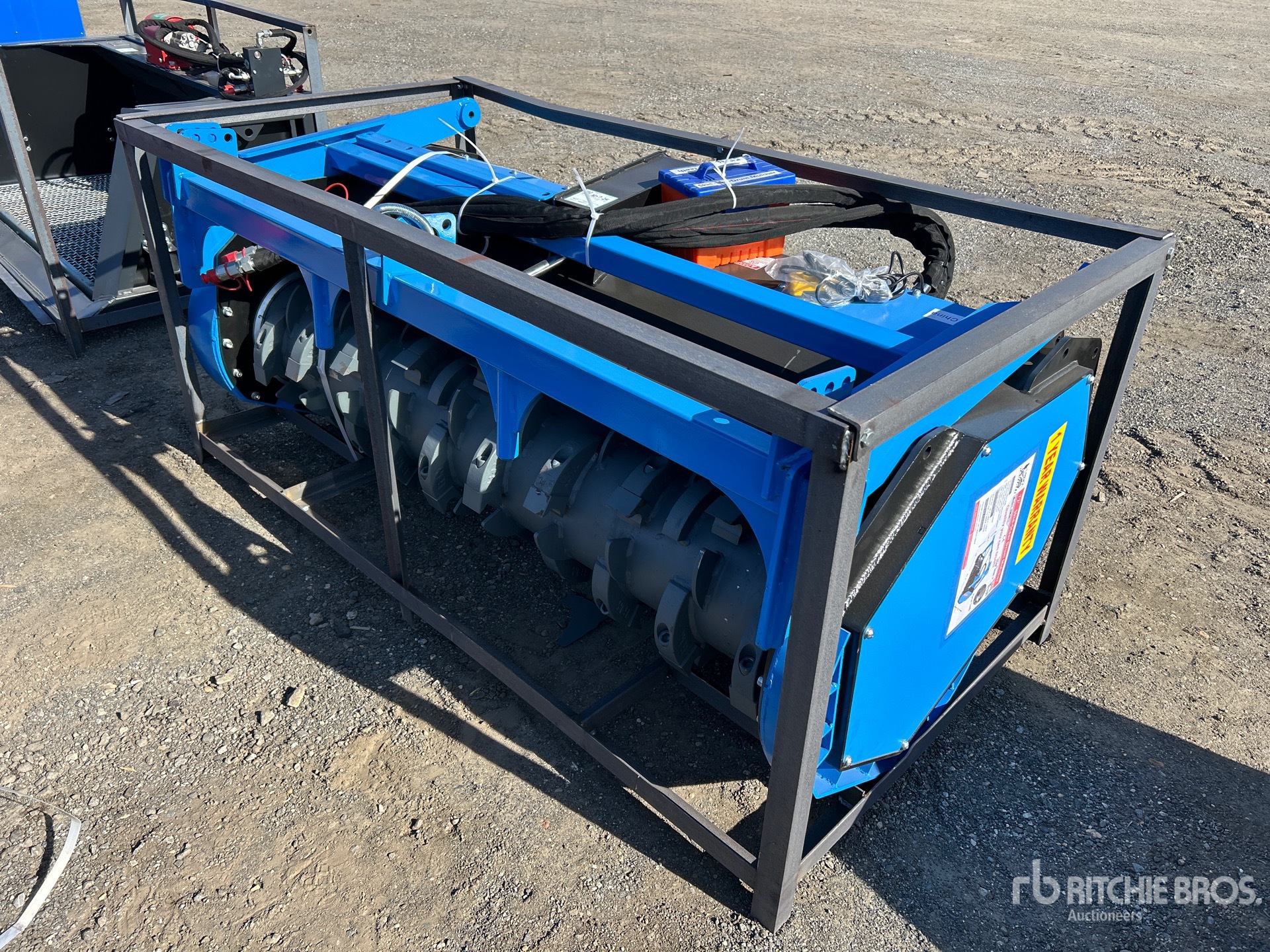 General Appearance with Foto, angolo anteriore sinistro