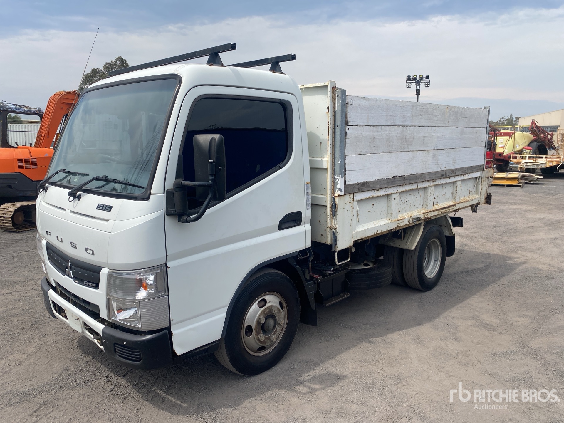 General Appearance with Picture, Right Front Corner