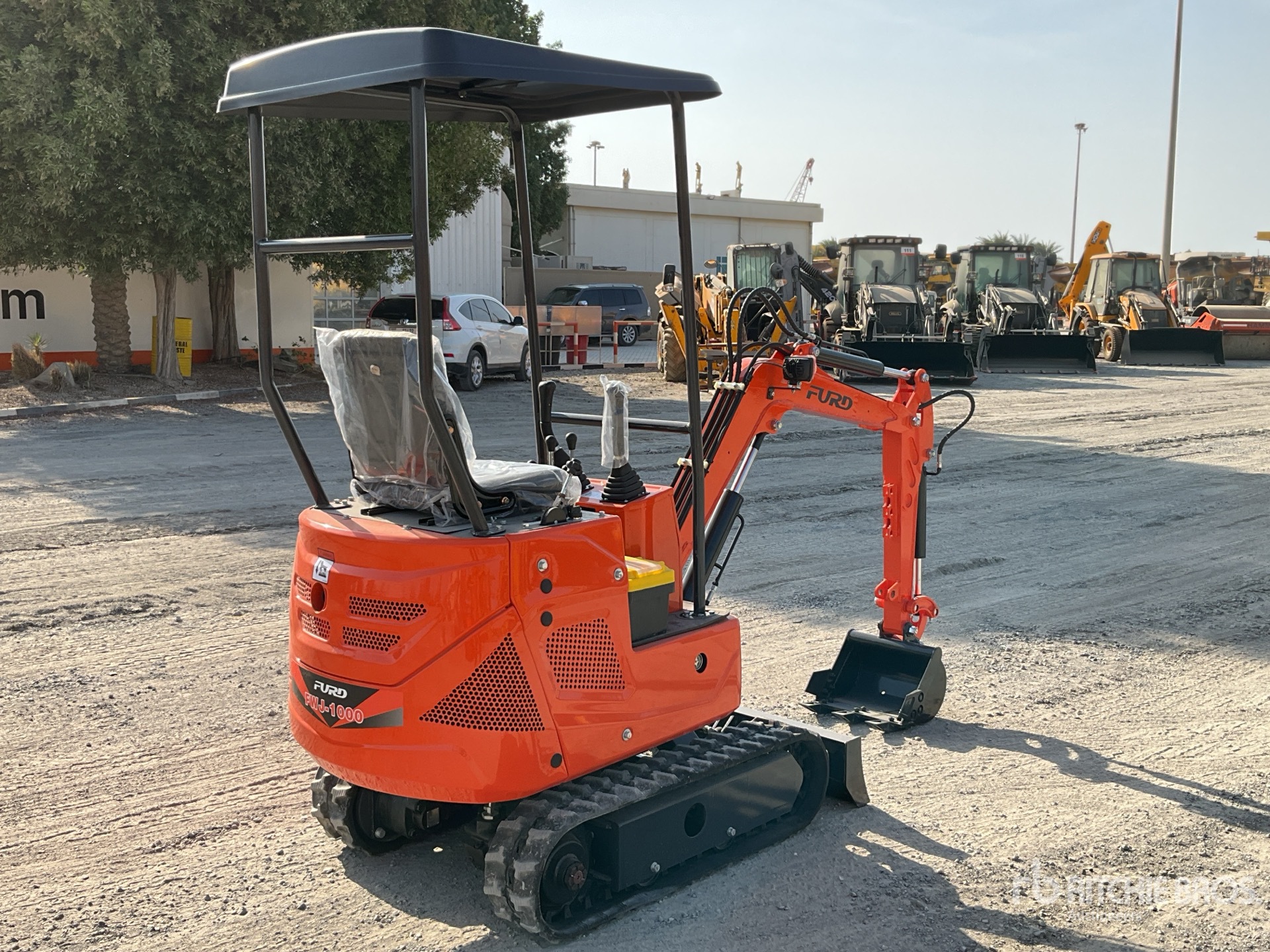 General Appearance with Picture, Right Rear Corner