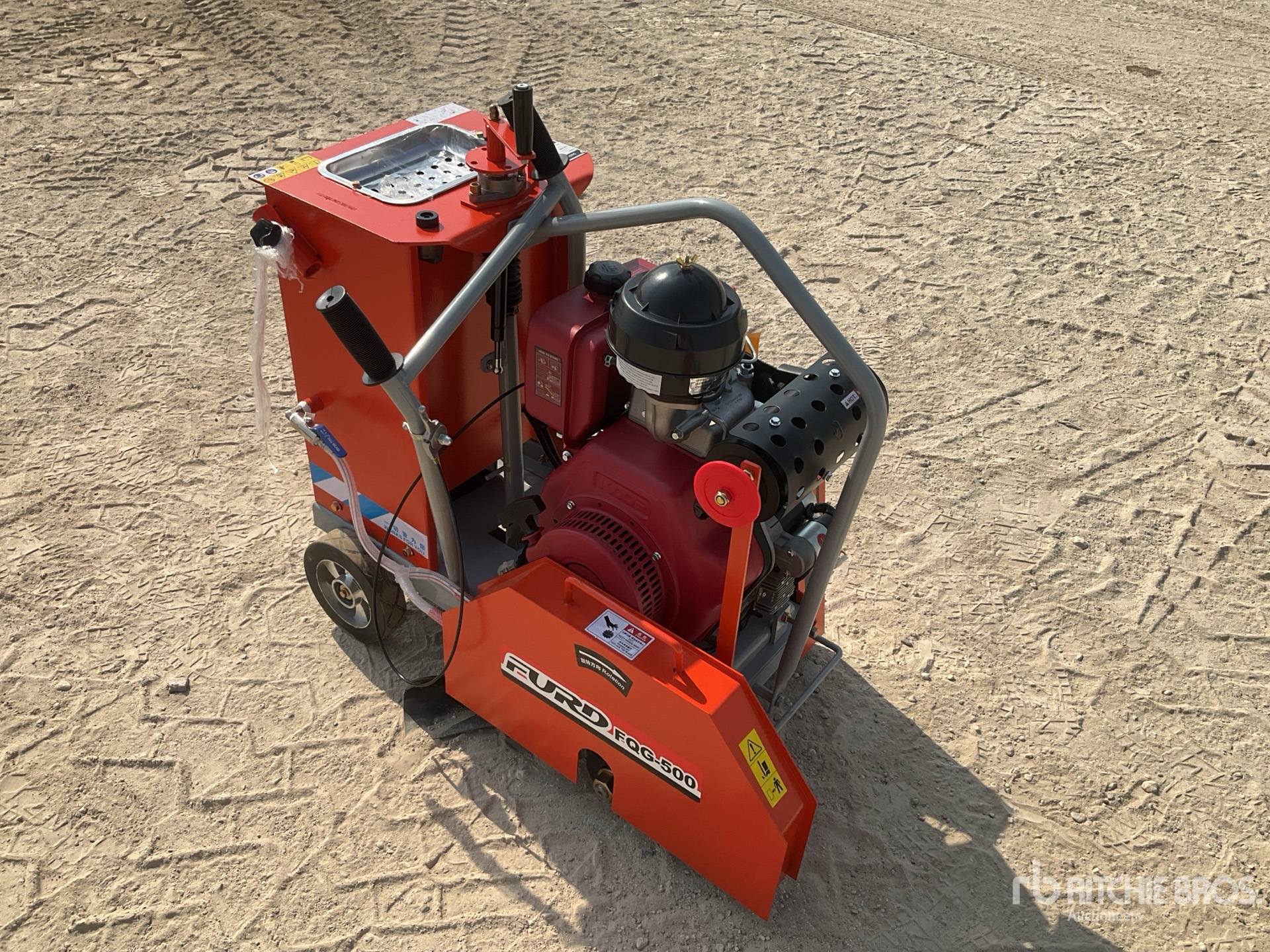 General Appearance with Bild, Ecke vorne rechts