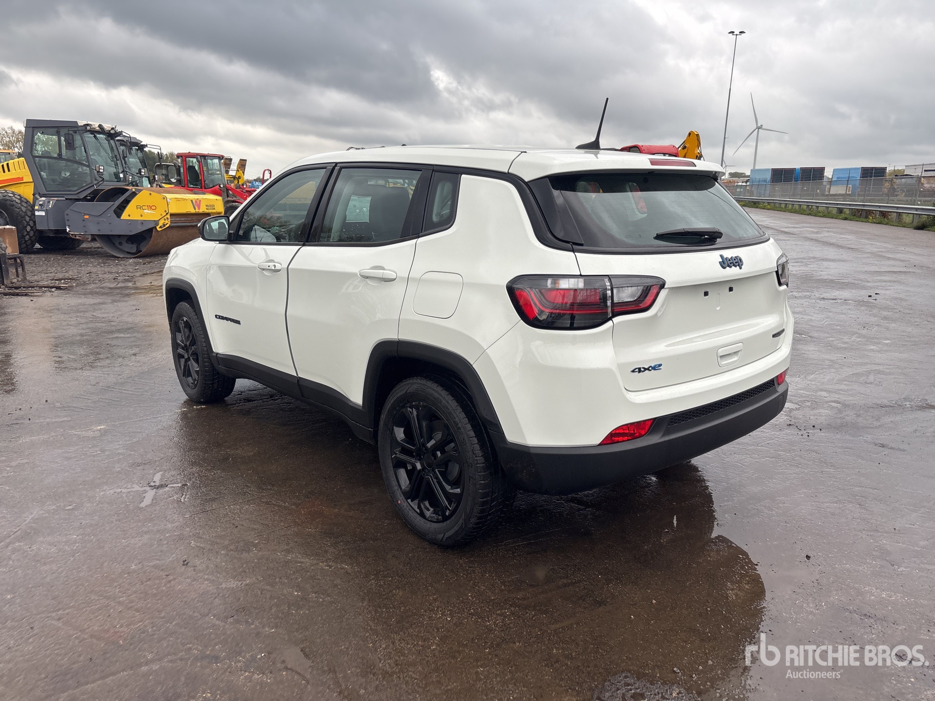 General Appearance with Picture, Left Rear Corner