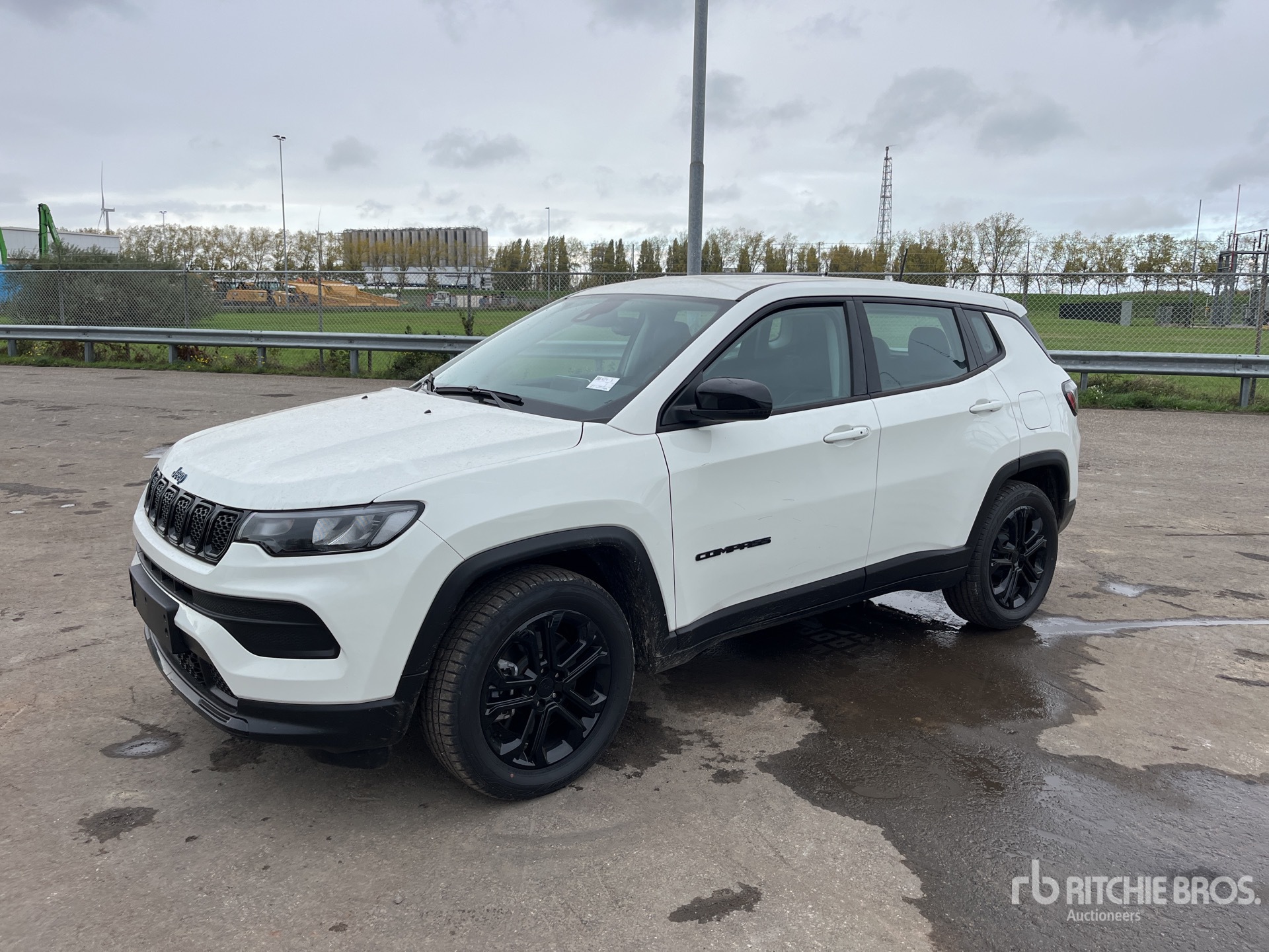 General Appearance with Picture, Left Front Corner