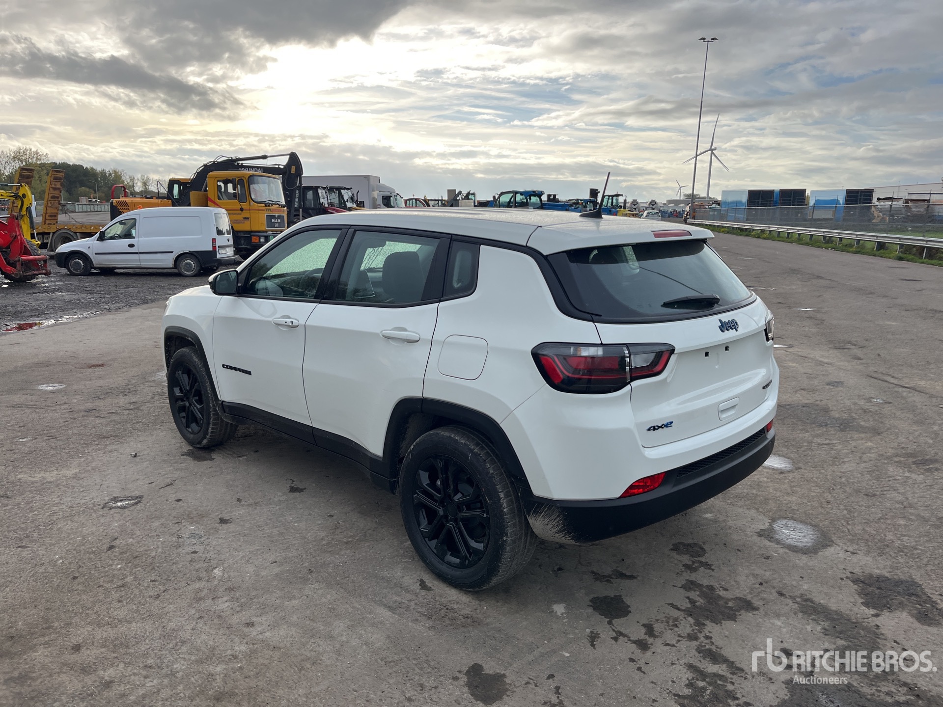 General Appearance with Picture, Left Rear Corner