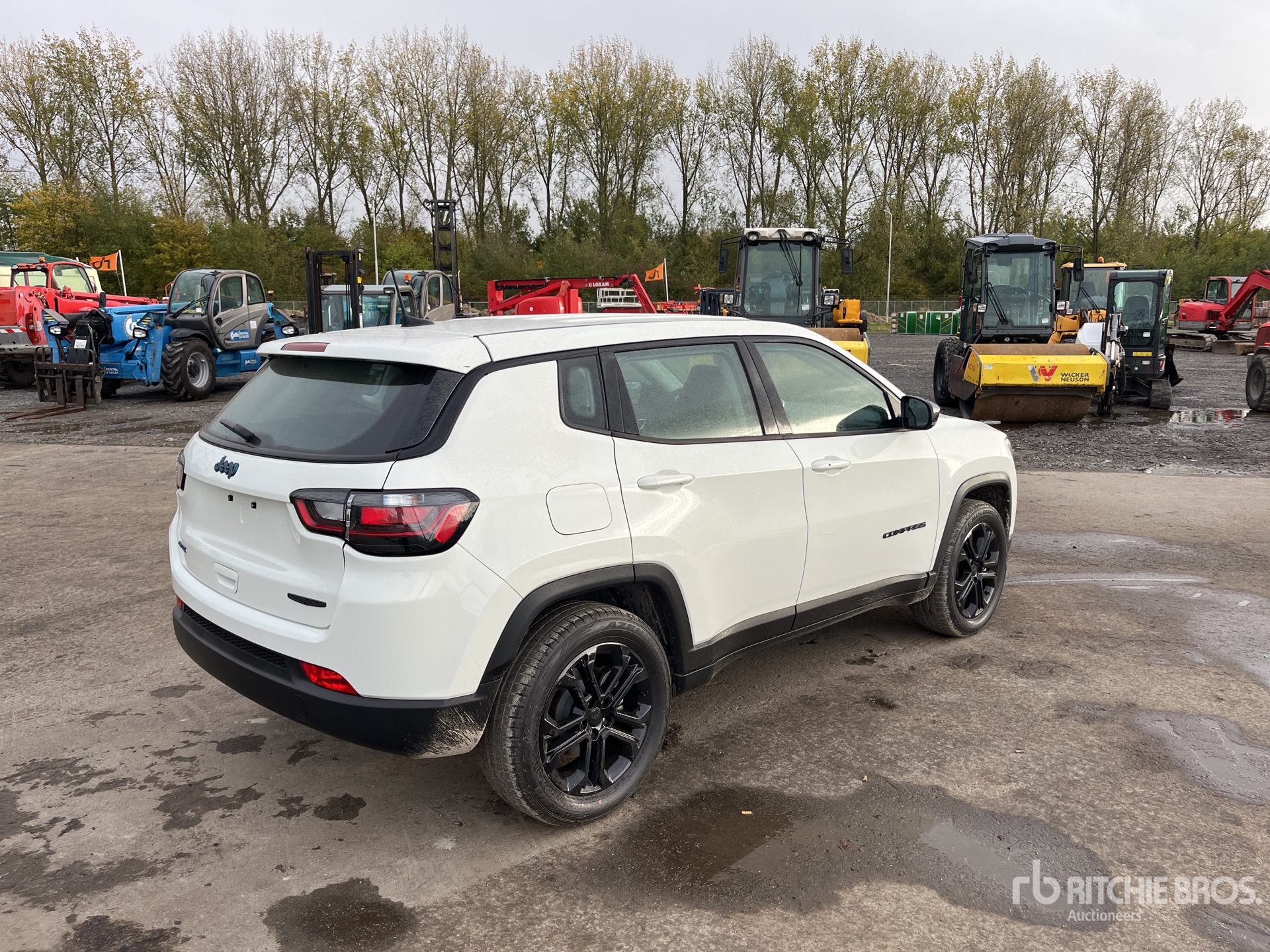 General Appearance with Picture, Right Rear Corner