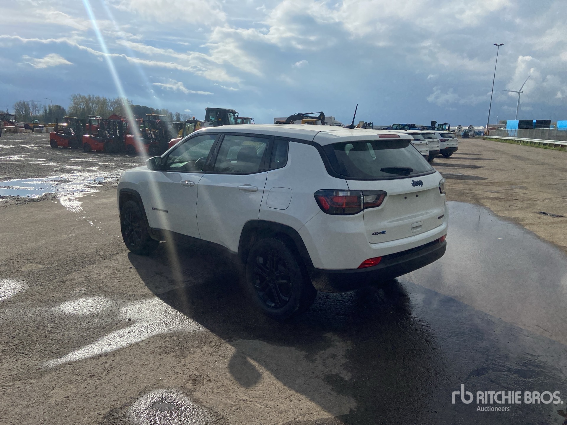 General Appearance with Picture, Left Rear Corner