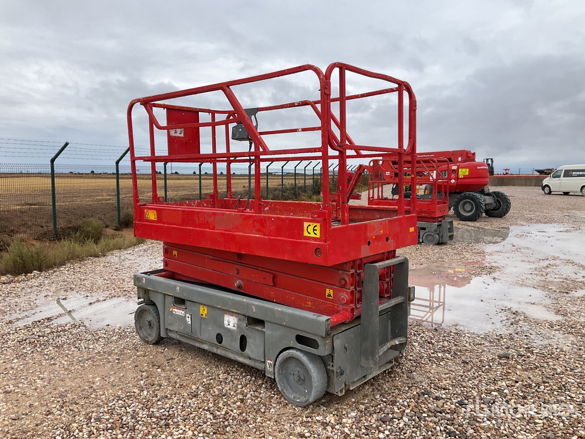 General Appearance with Picture, Right Front Corner