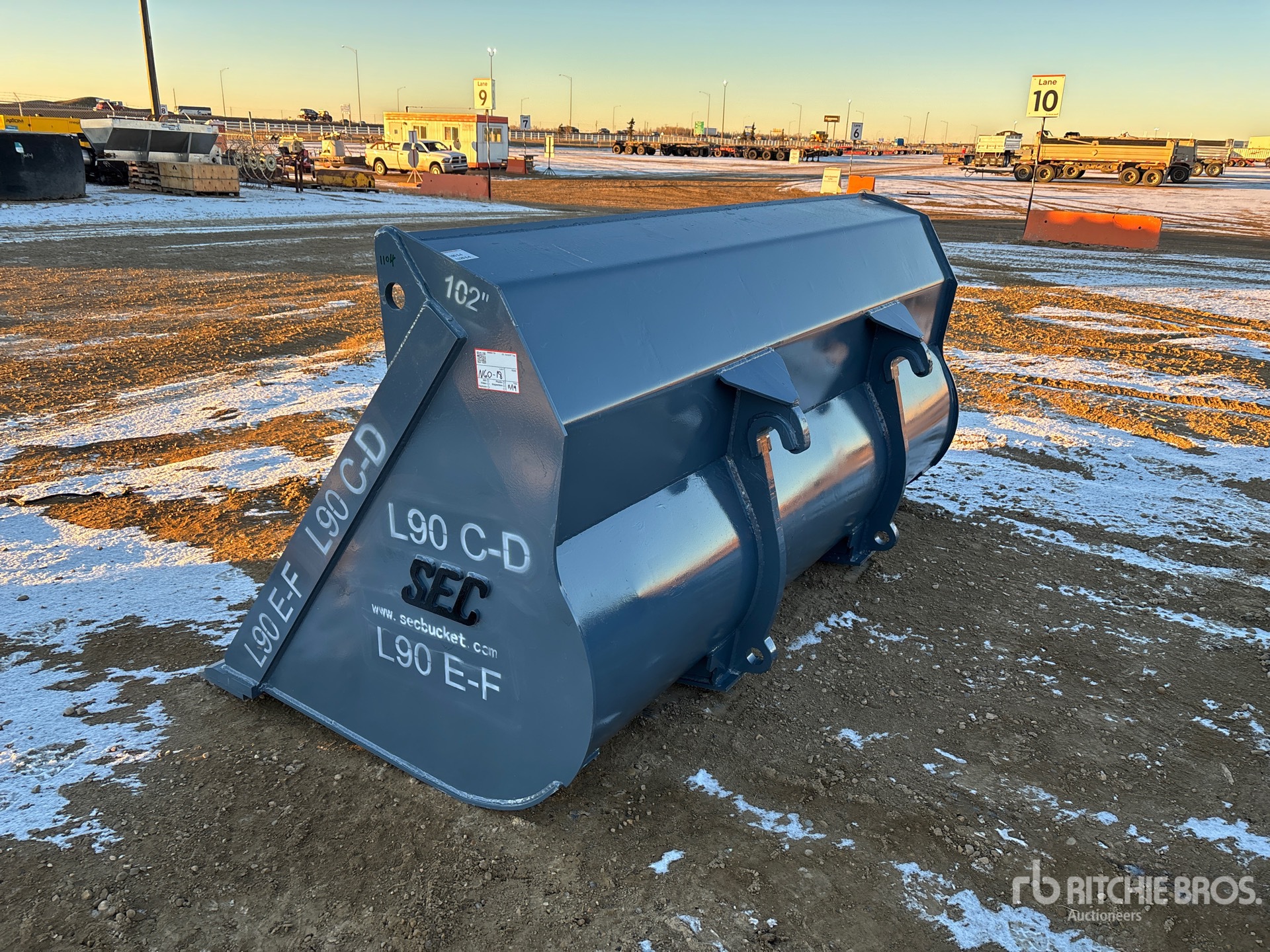 General Appearance with Bild, Ecke hinten links