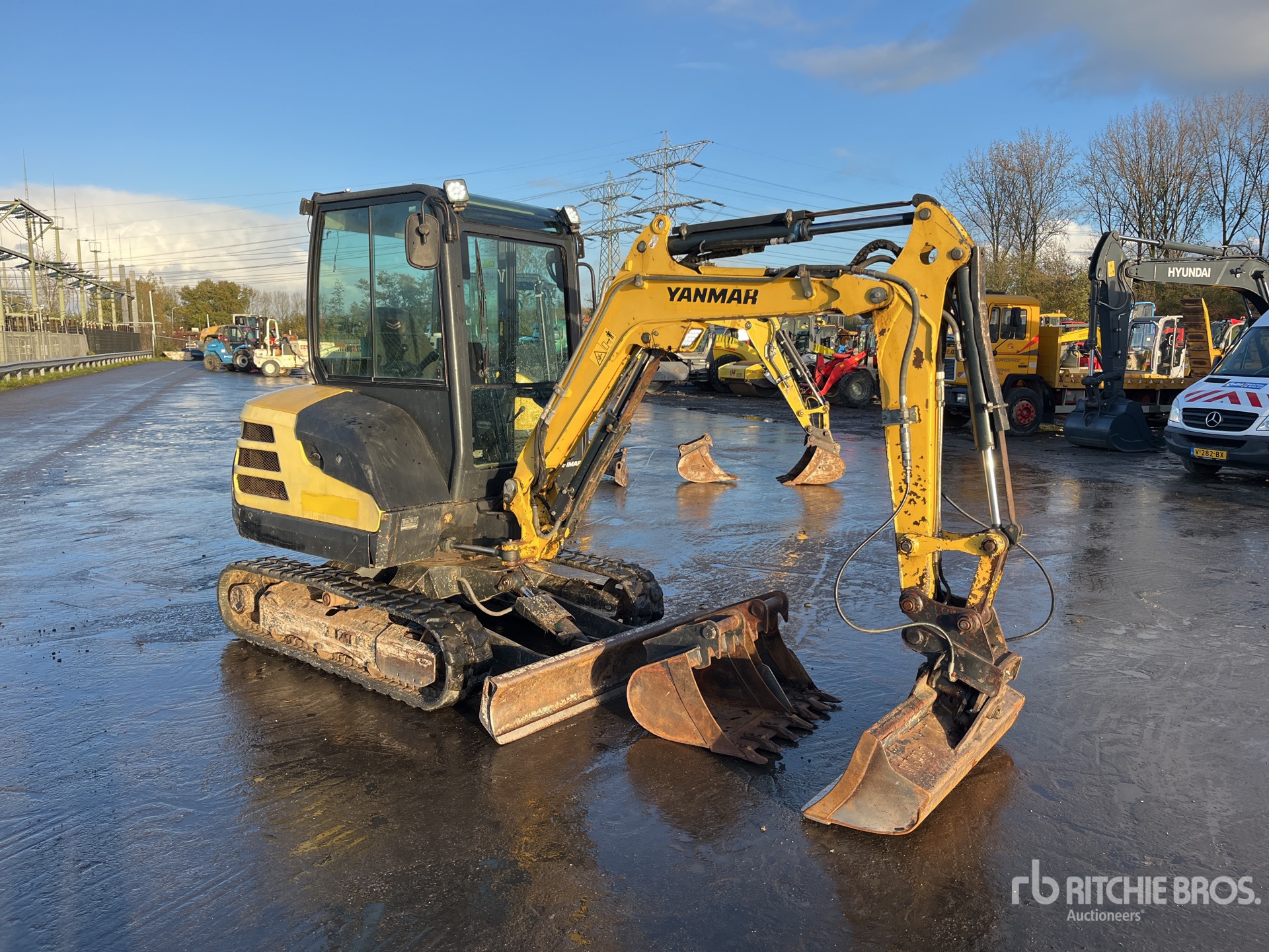 General Appearance with Foto, angolo anteriore destro