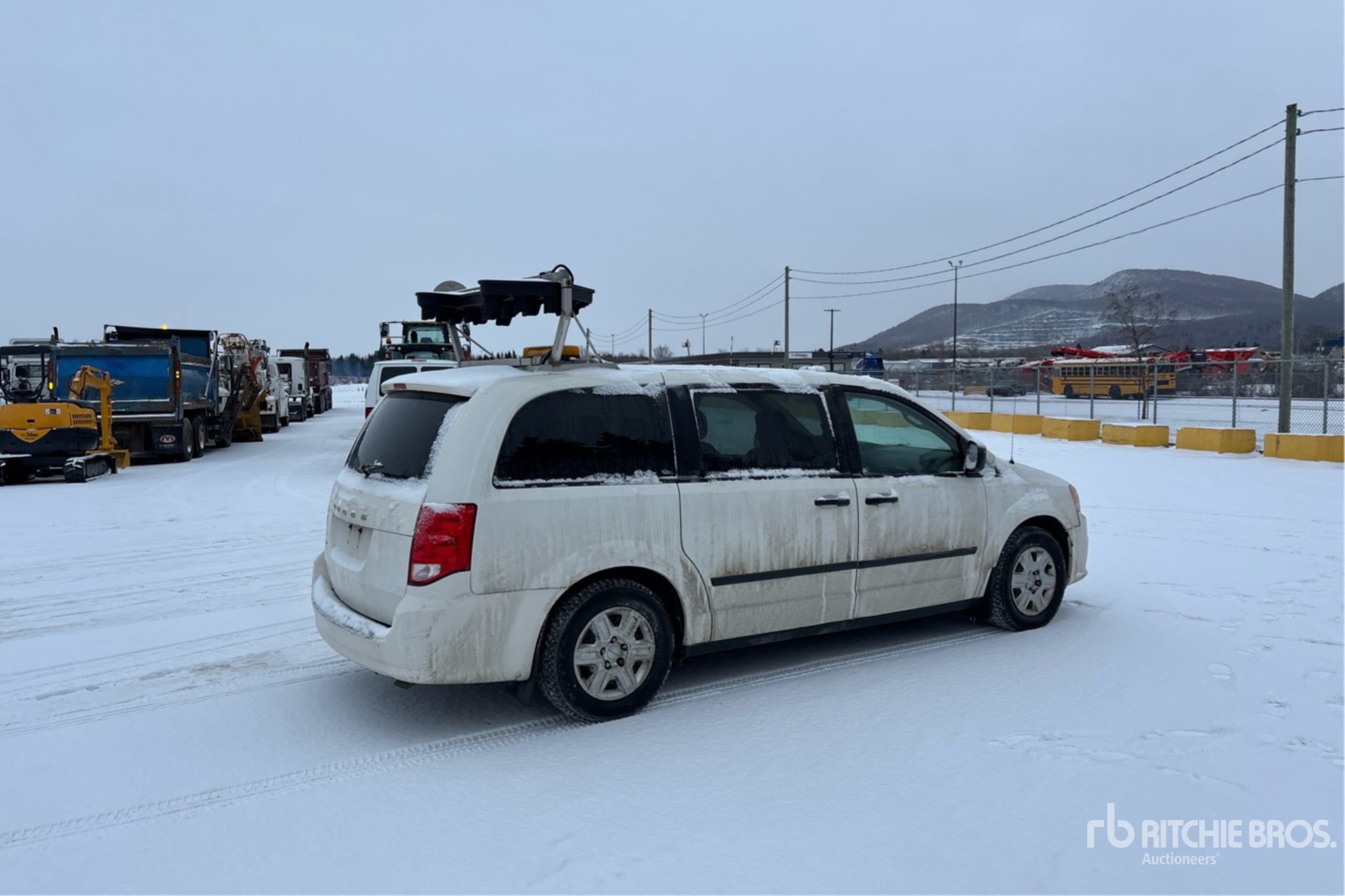 General Appearance with Foto, angolo anteriore sinistro