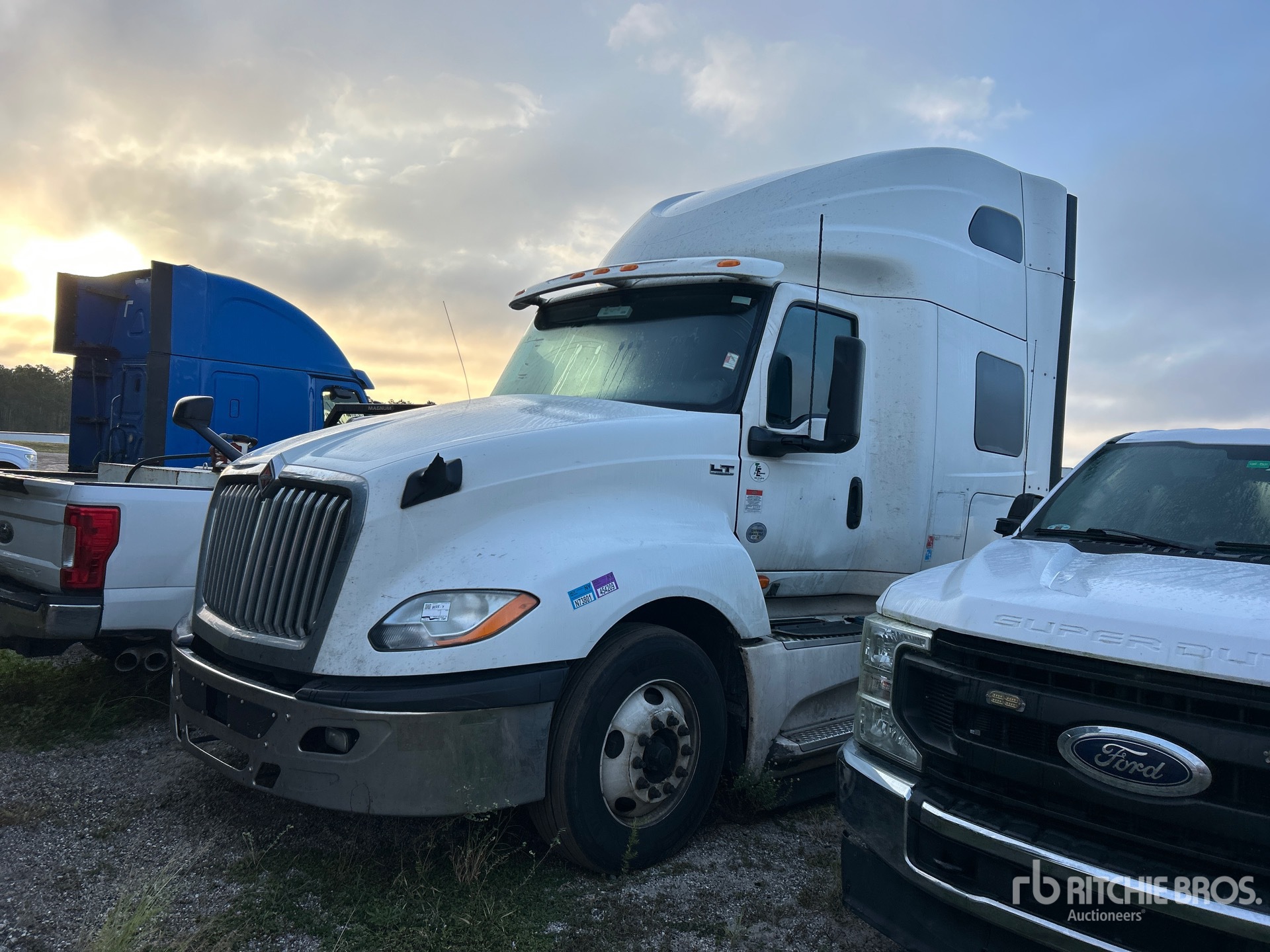 General Appearance with Picture, Left Front Corner