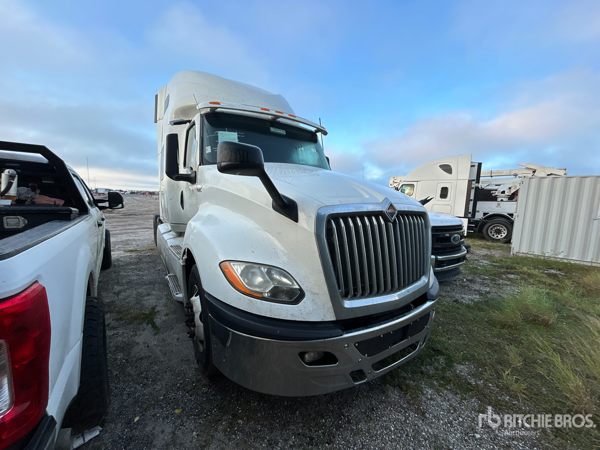 General Appearance with Picture, Right Front Corner