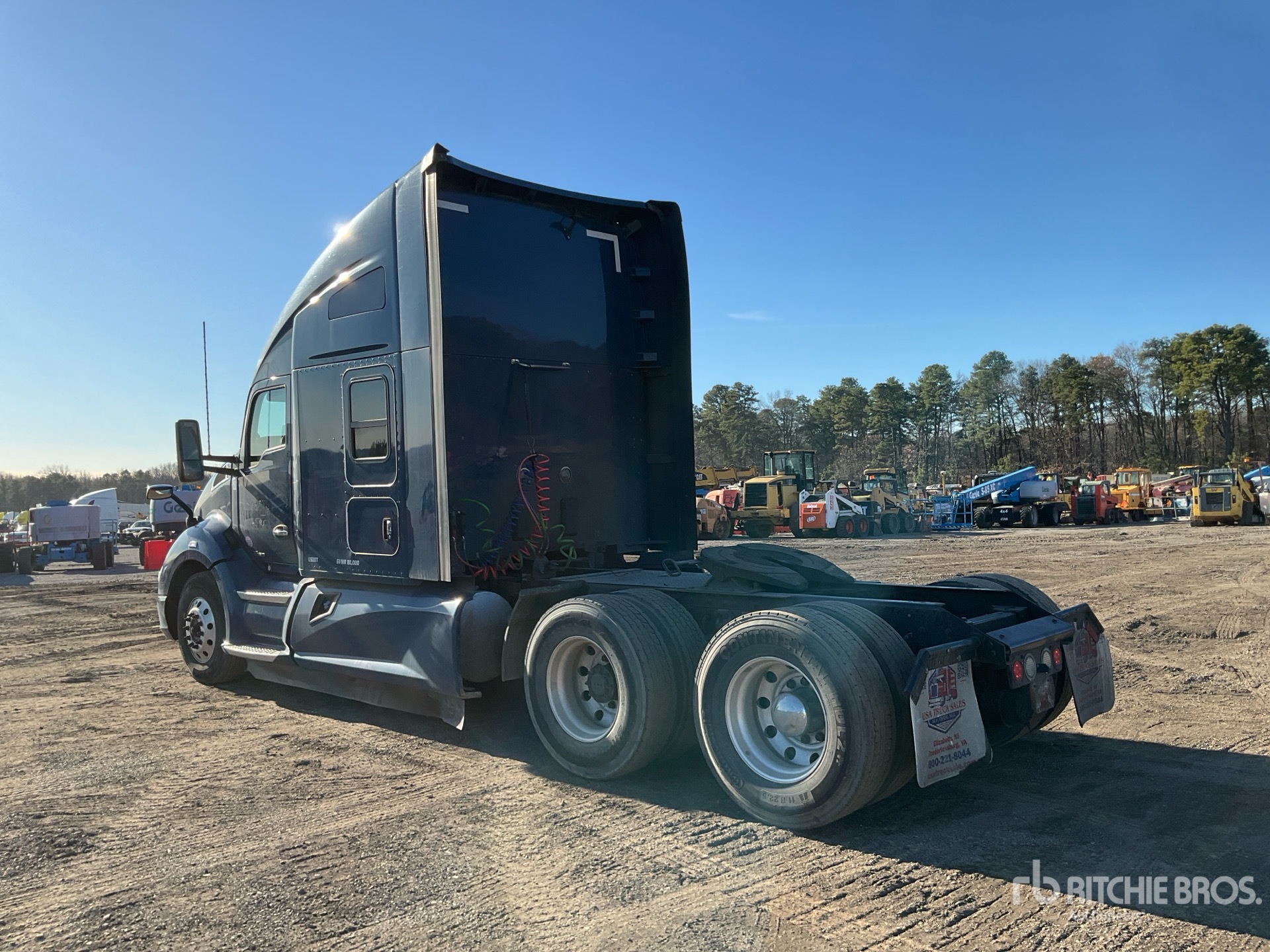 General Appearance with Picture, Left Rear Corner