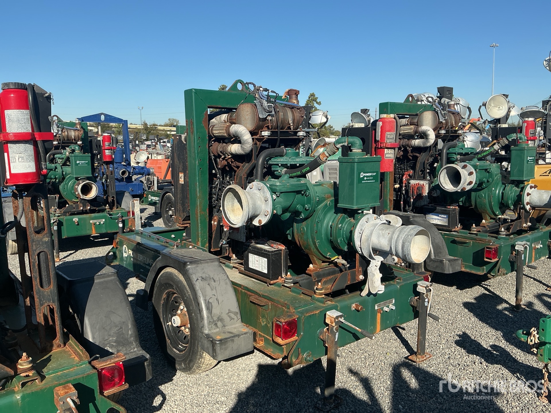 General Appearance with Foto, angolo posteriore sinistro