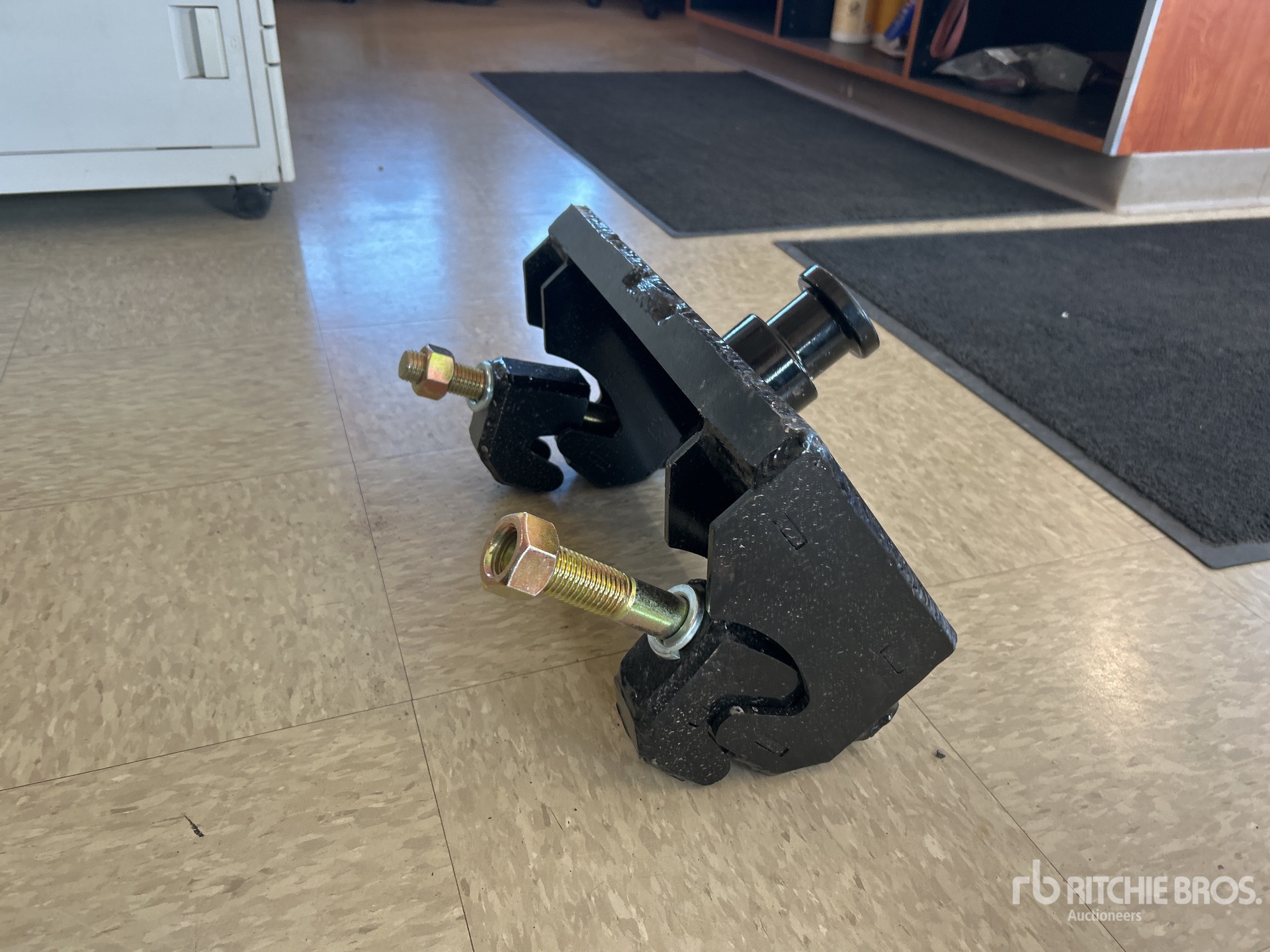 General Appearance with Bild, Ecke hinten rechts