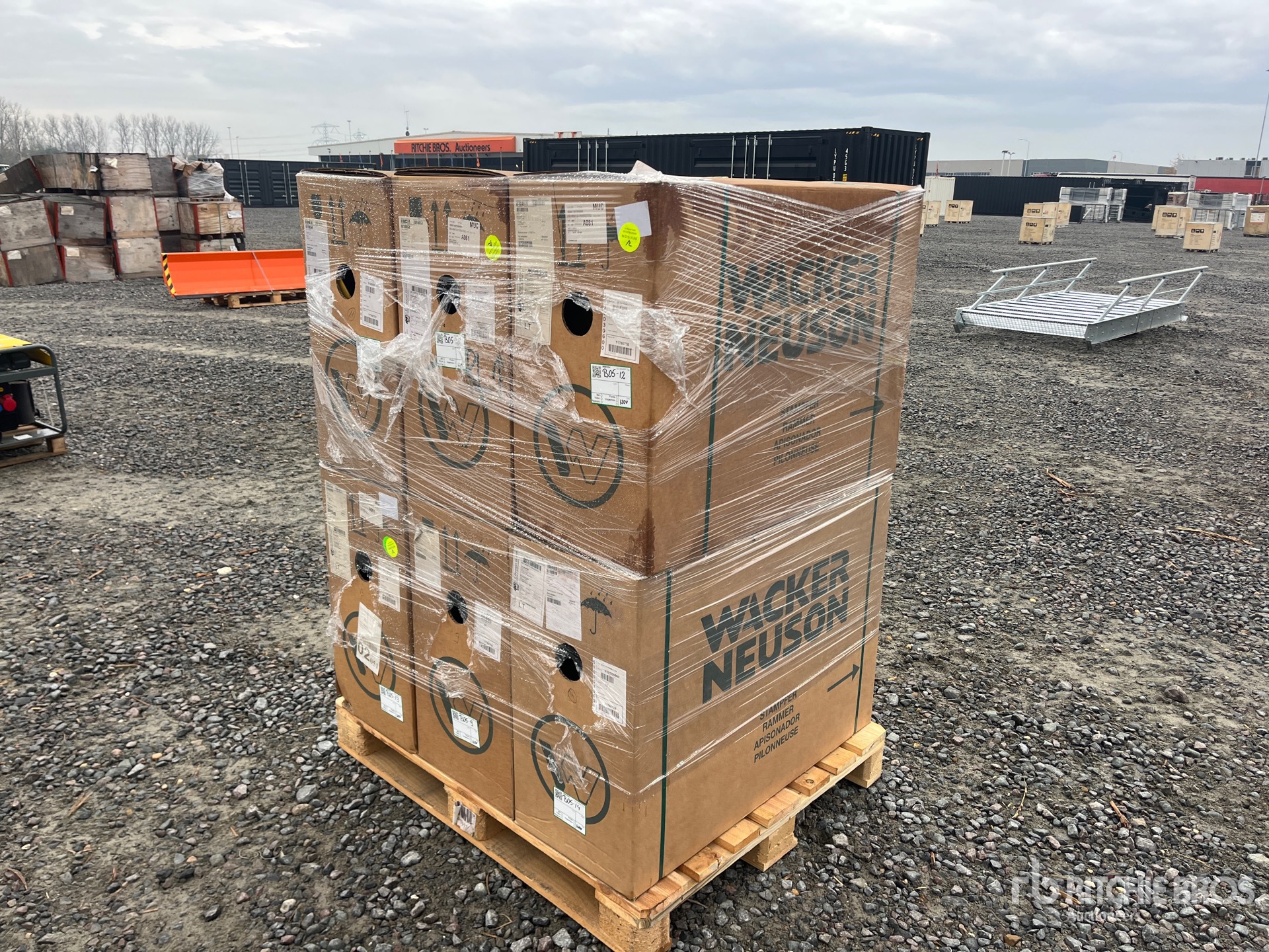 General Appearance with Picture, Left Front Corner