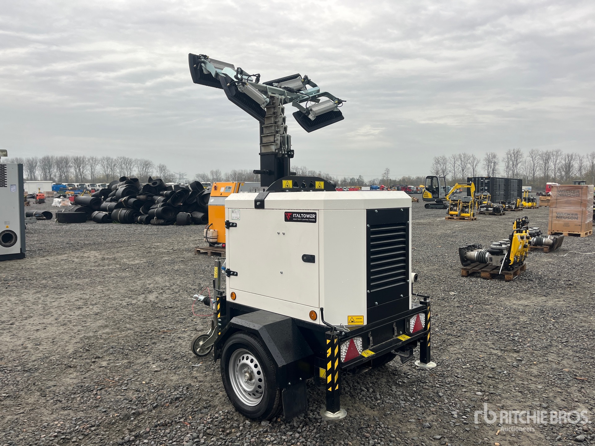 General Appearance with Picture, Left Rear Corner