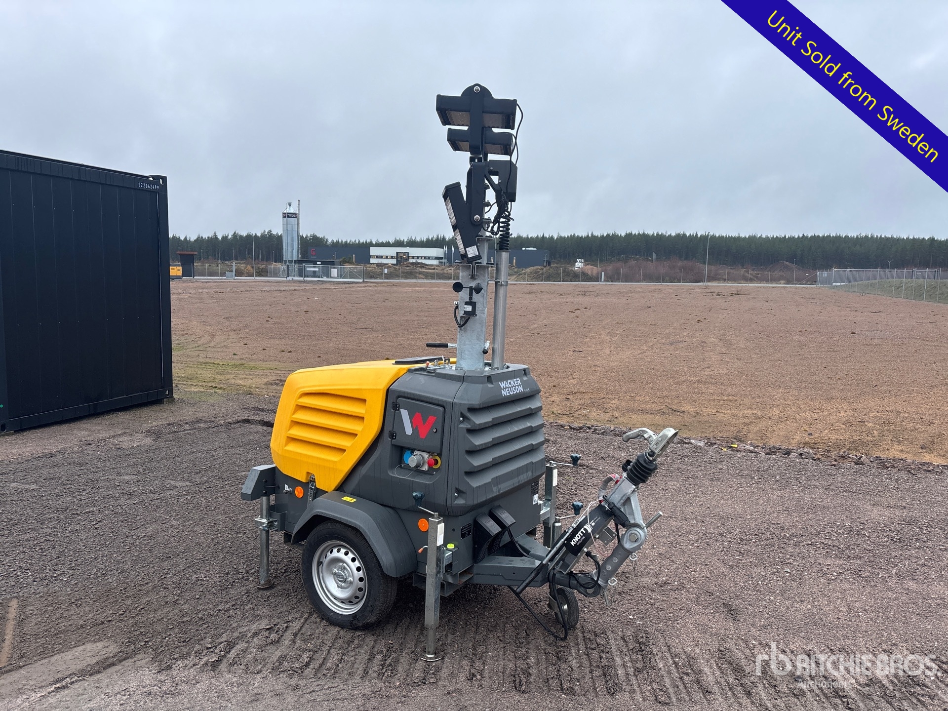 General Appearance with Featured Photo