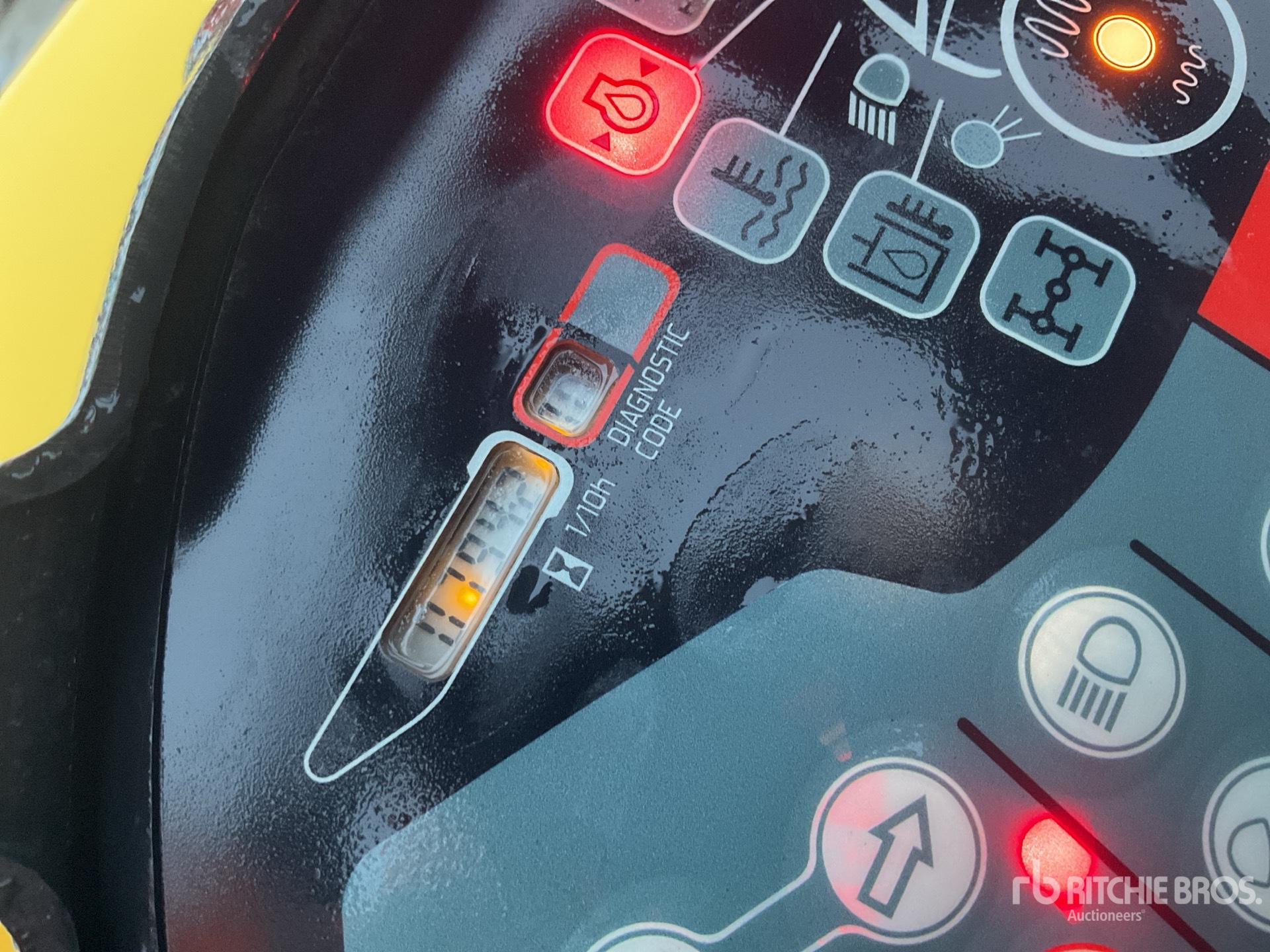 General Appearance with Hour Meter / Odometer