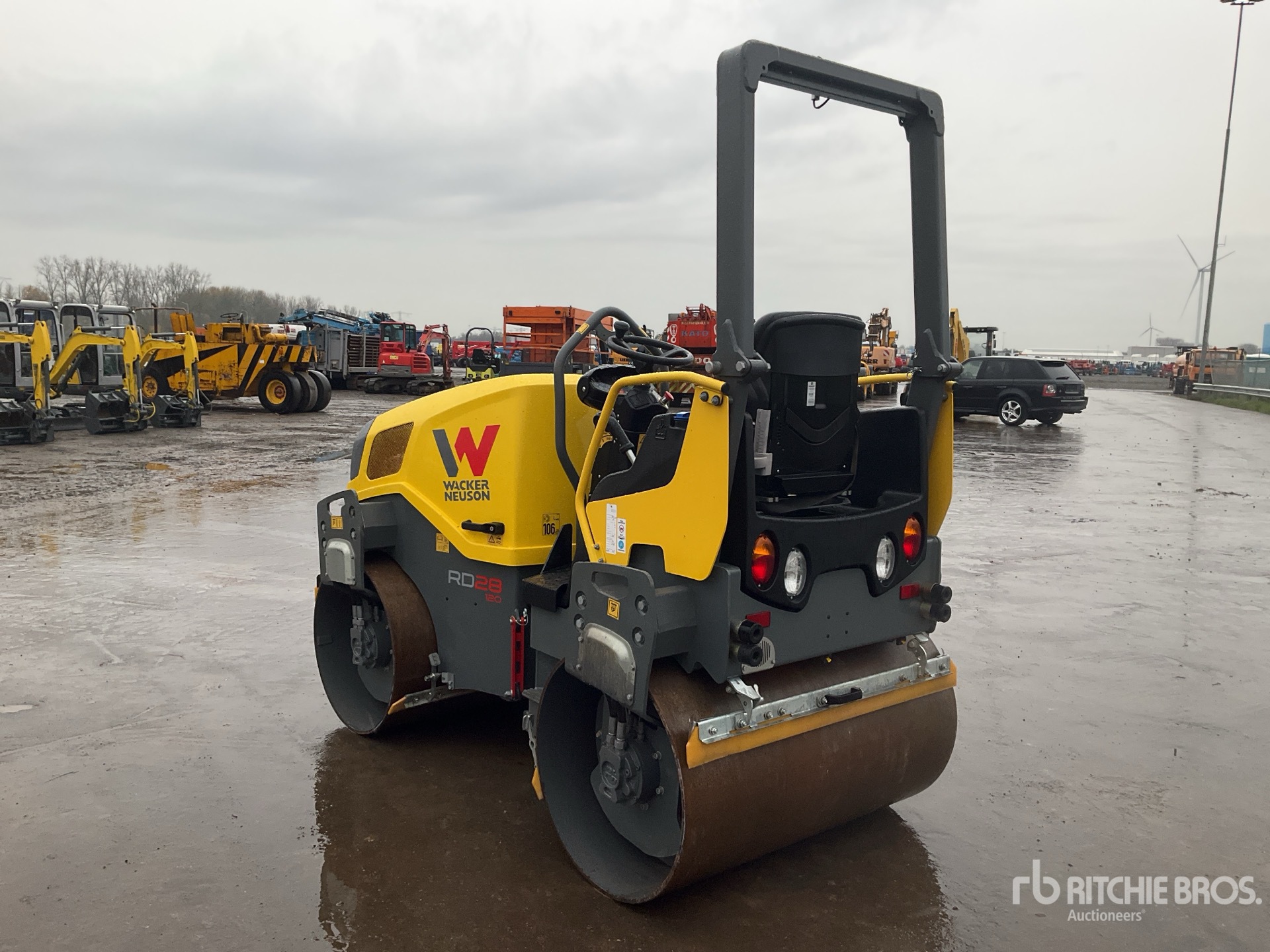 General Appearance with Picture, Left Rear Corner