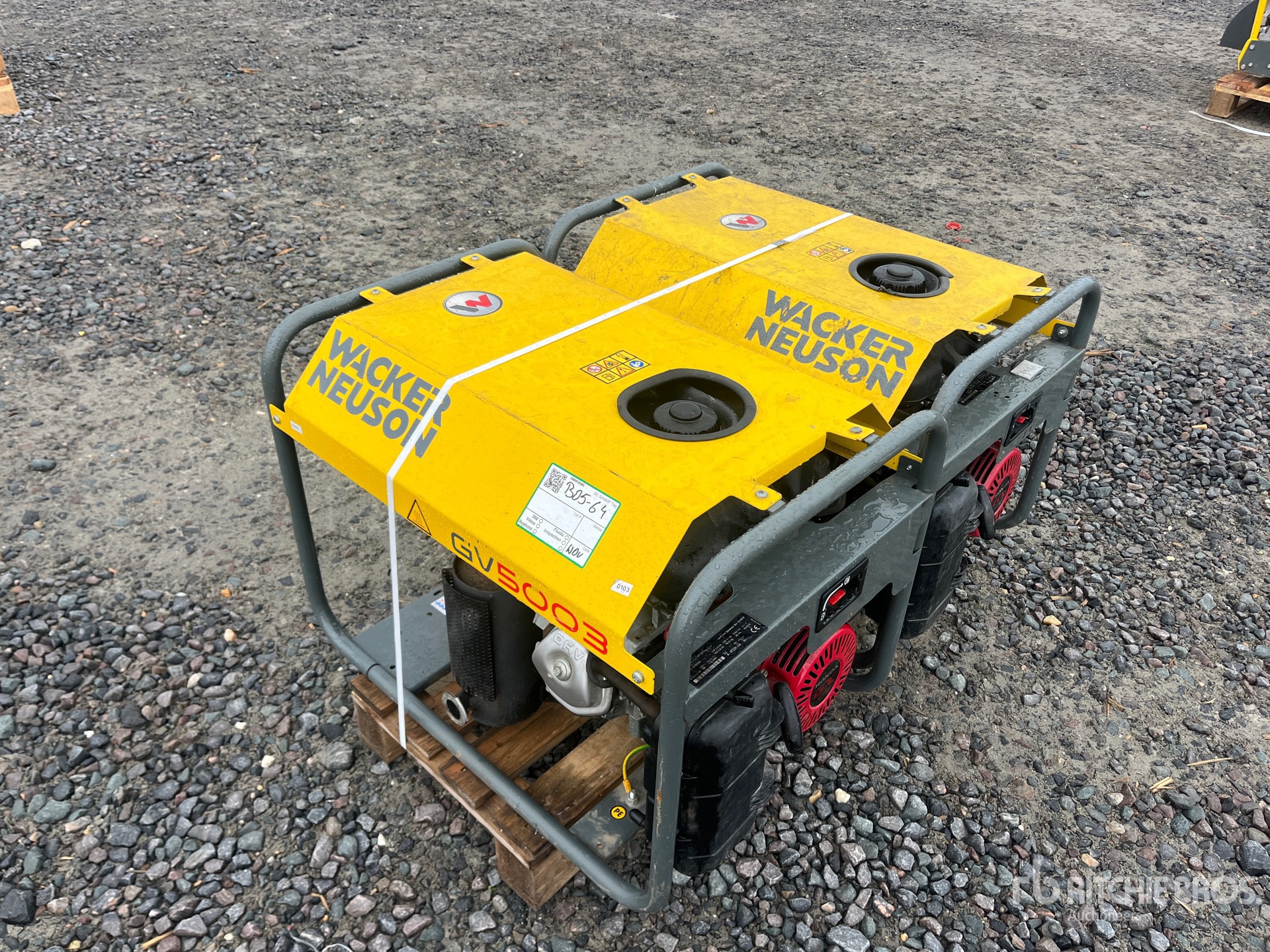 General Appearance with Picture, Left Front Corner