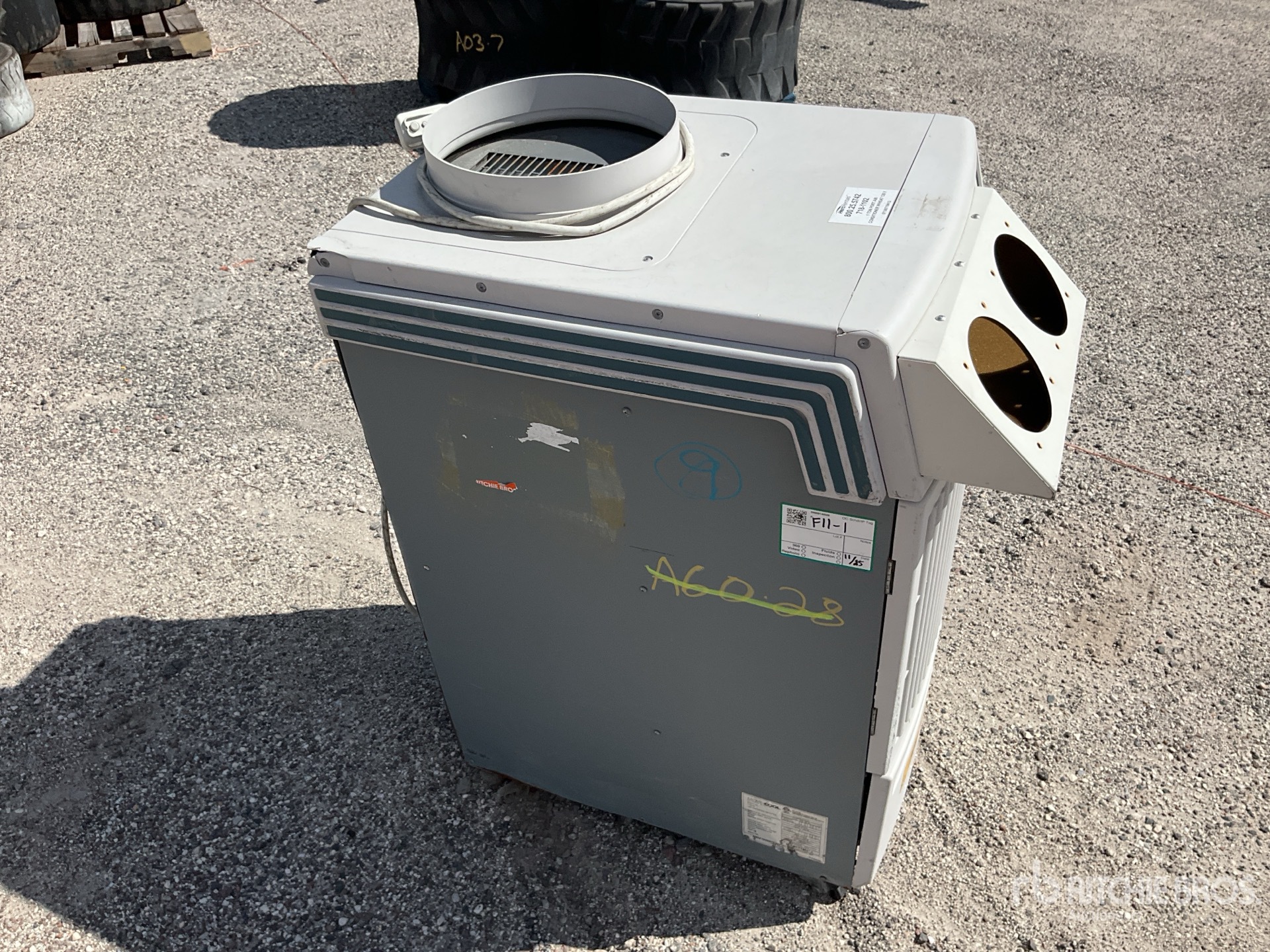 General Appearance with Picture, Right Front Corner
