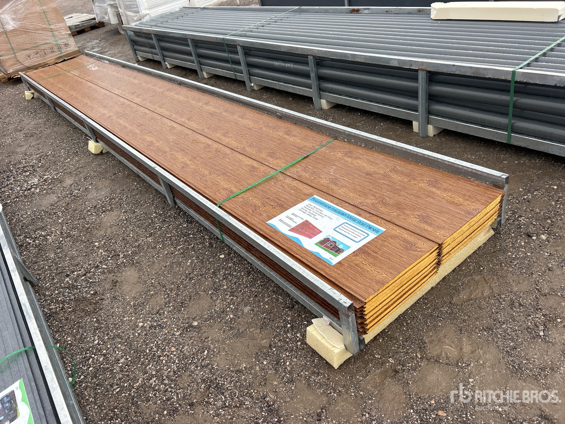 General Appearance with Bild, Ecke vorne rechts