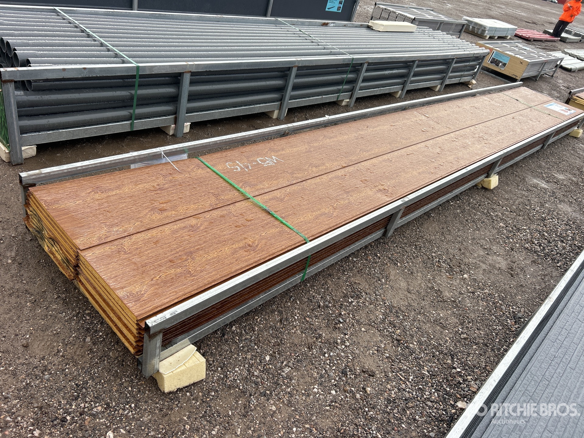 General Appearance with Bild, Ecke hinten rechts