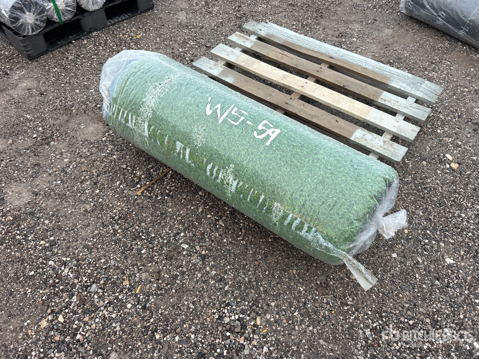 General Appearance with Bild, Ecke vorne rechts