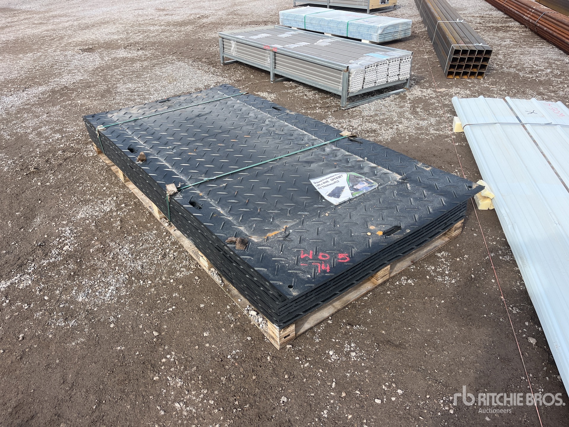 General Appearance with Foto, angolo anteriore sinistro