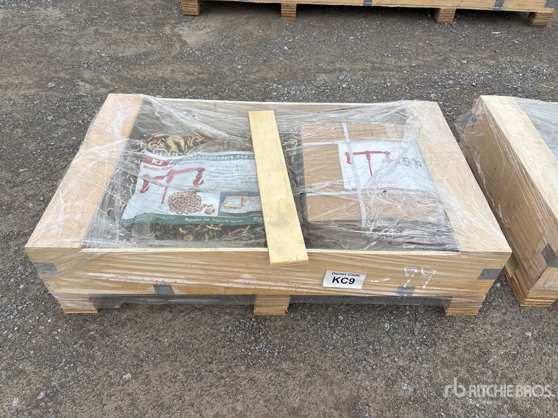 General Appearance with Featured Photo