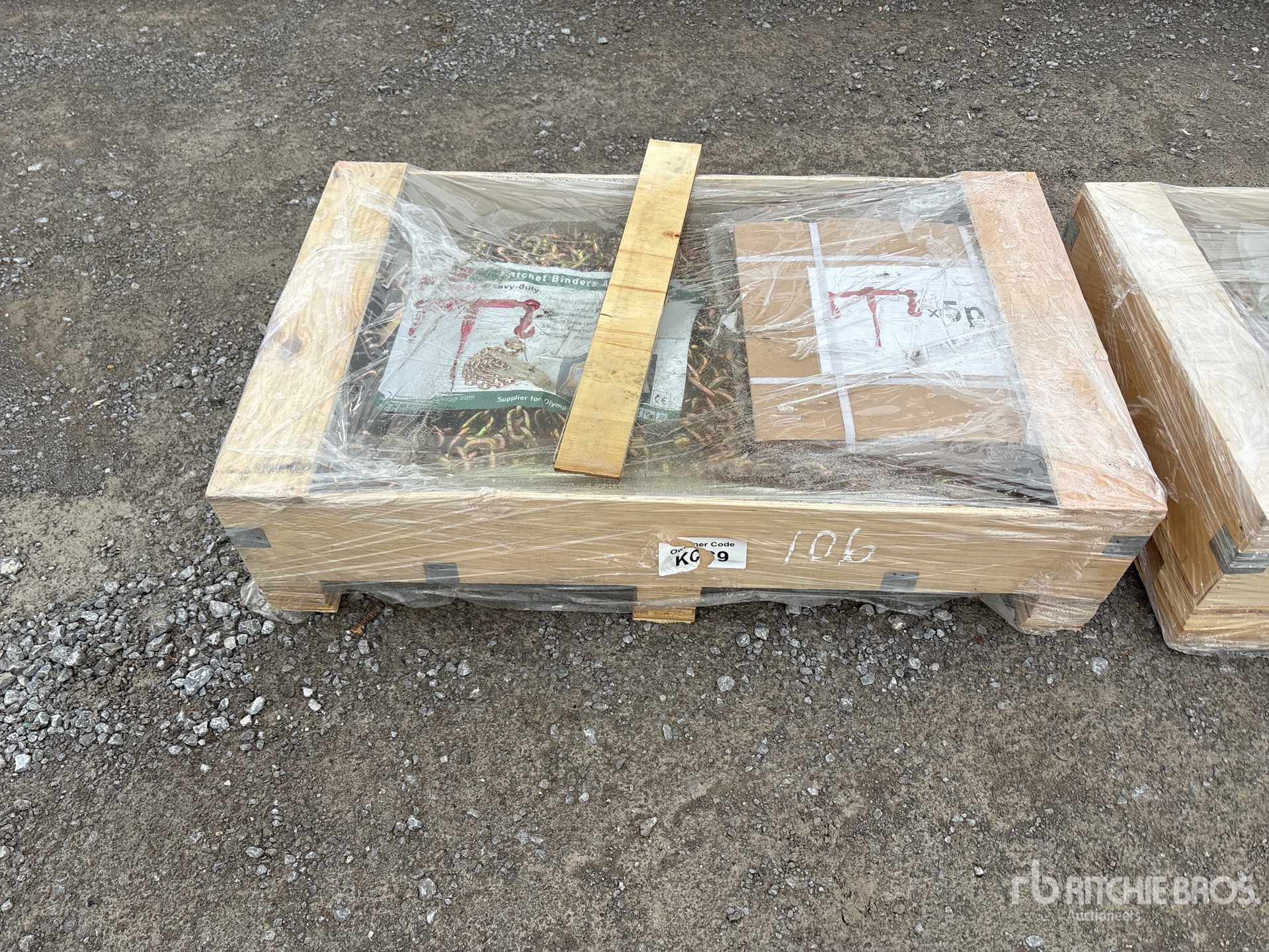 General Appearance with Featured Photo