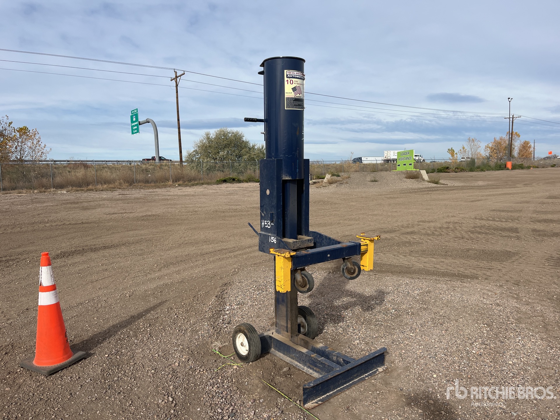 General Appearance with Picture, Right Front Corner